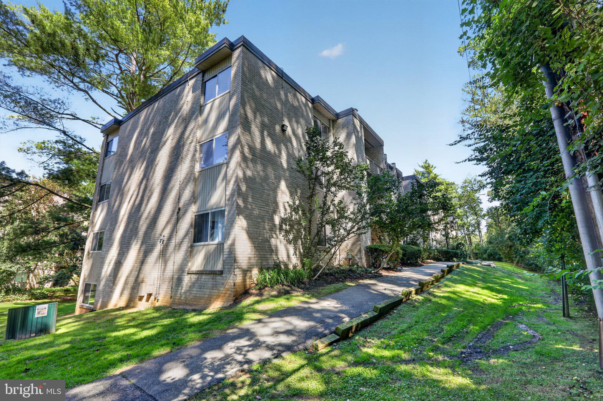 5202 CROSSFIELD COURT 126
