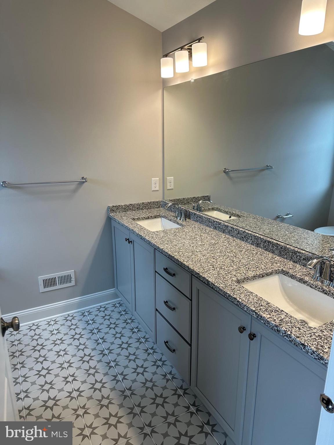 IRONWOOD - Residential Lease