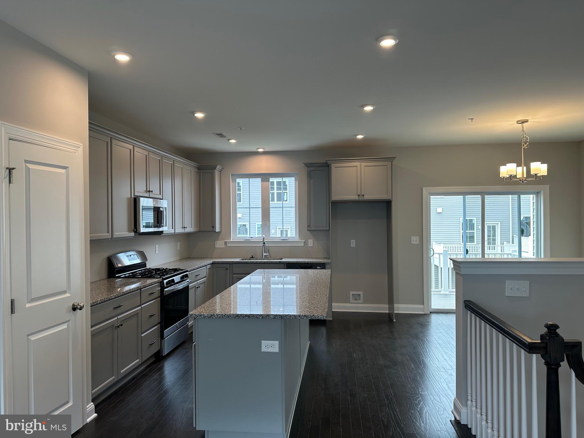 IRONWOOD - Residential Lease