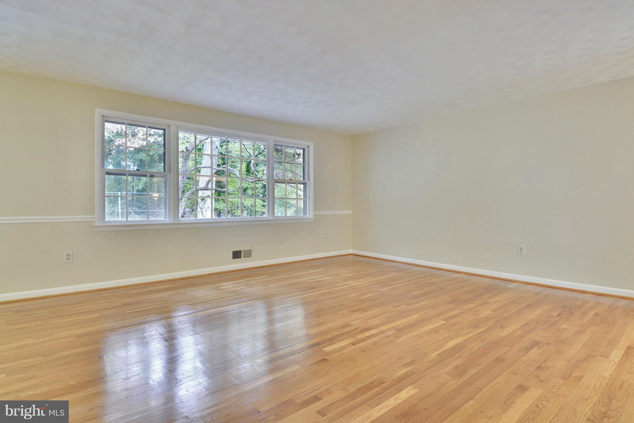 CREST PARK - Residential Lease