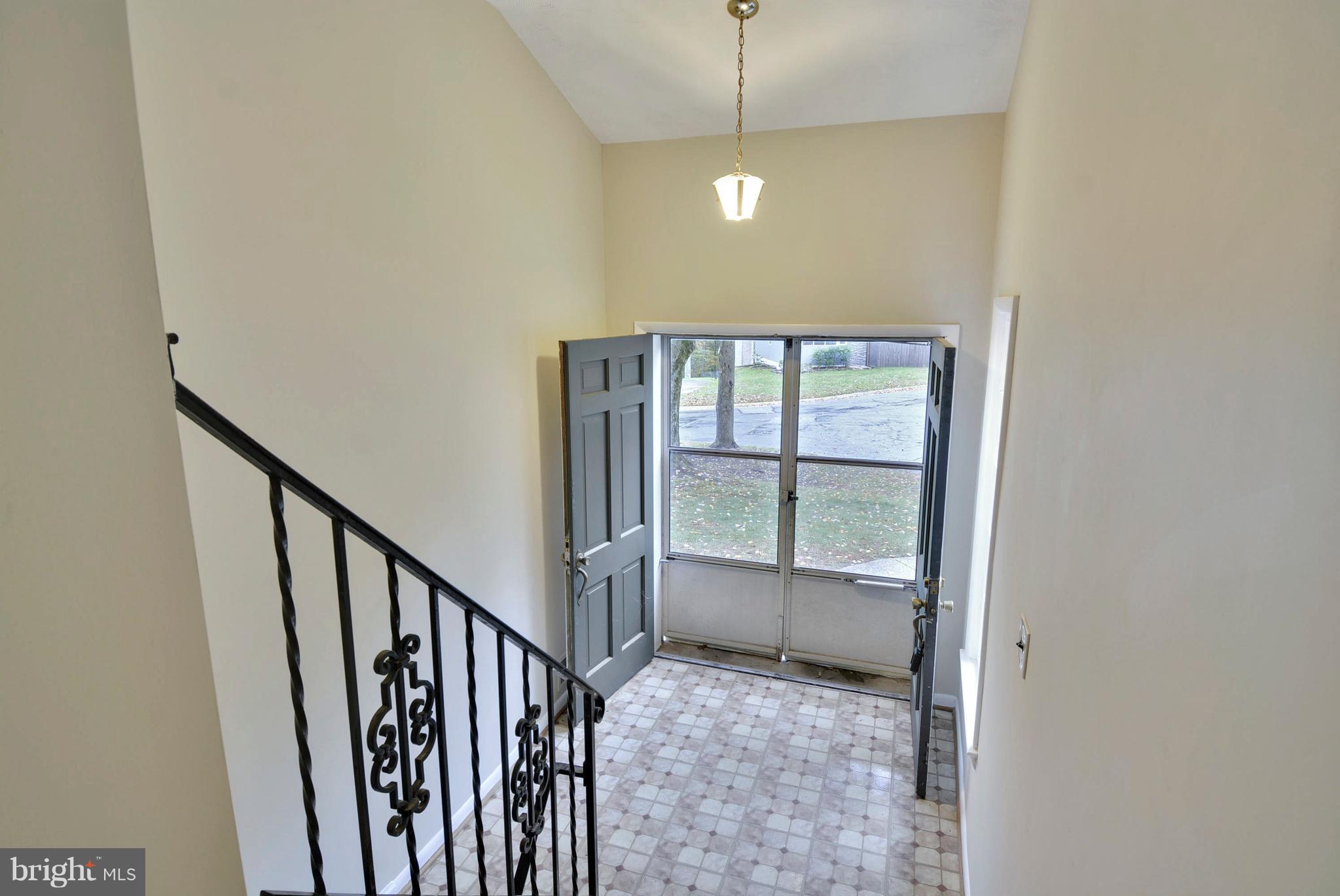 CREST PARK - Residential Lease