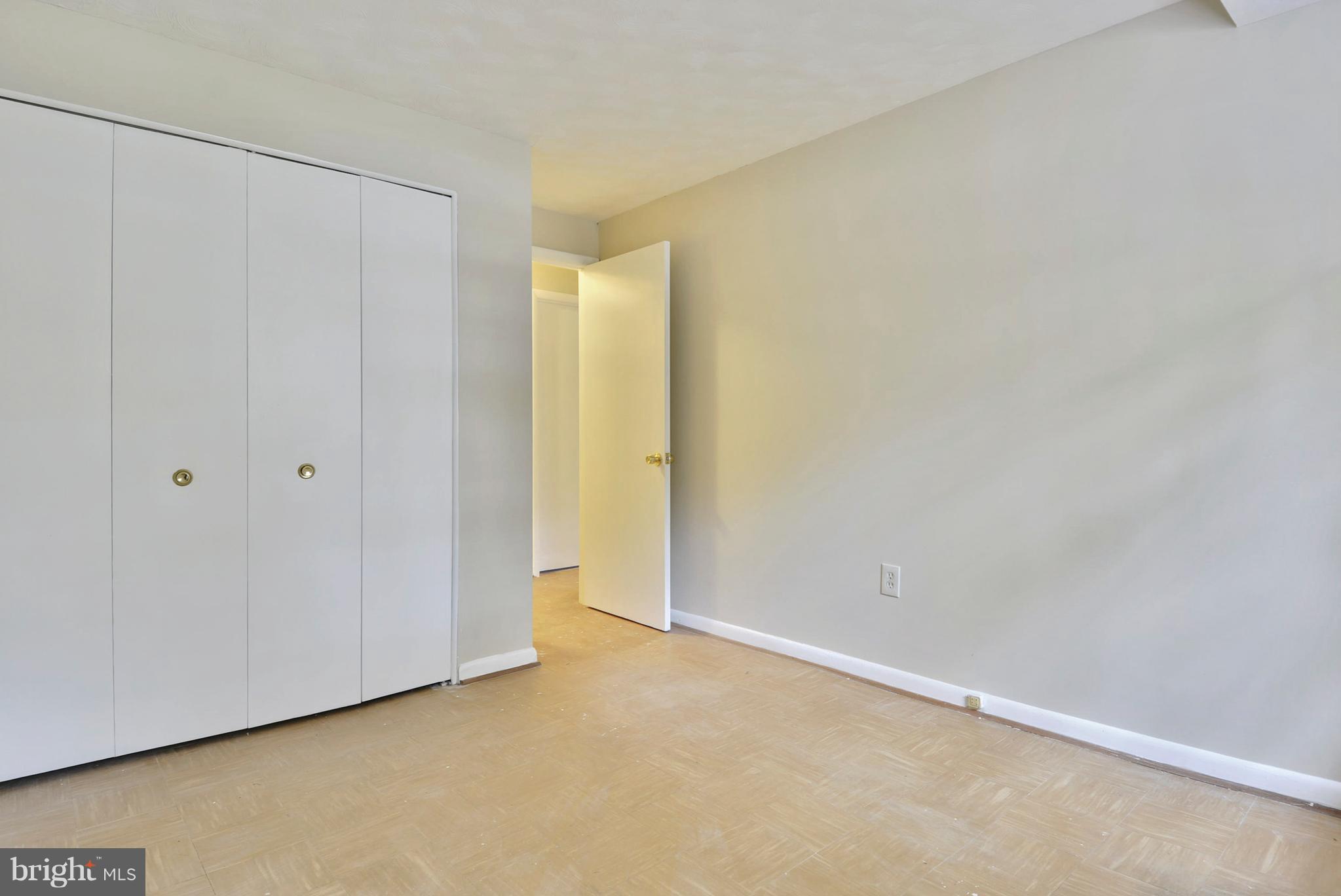 CREST PARK - Residential Lease