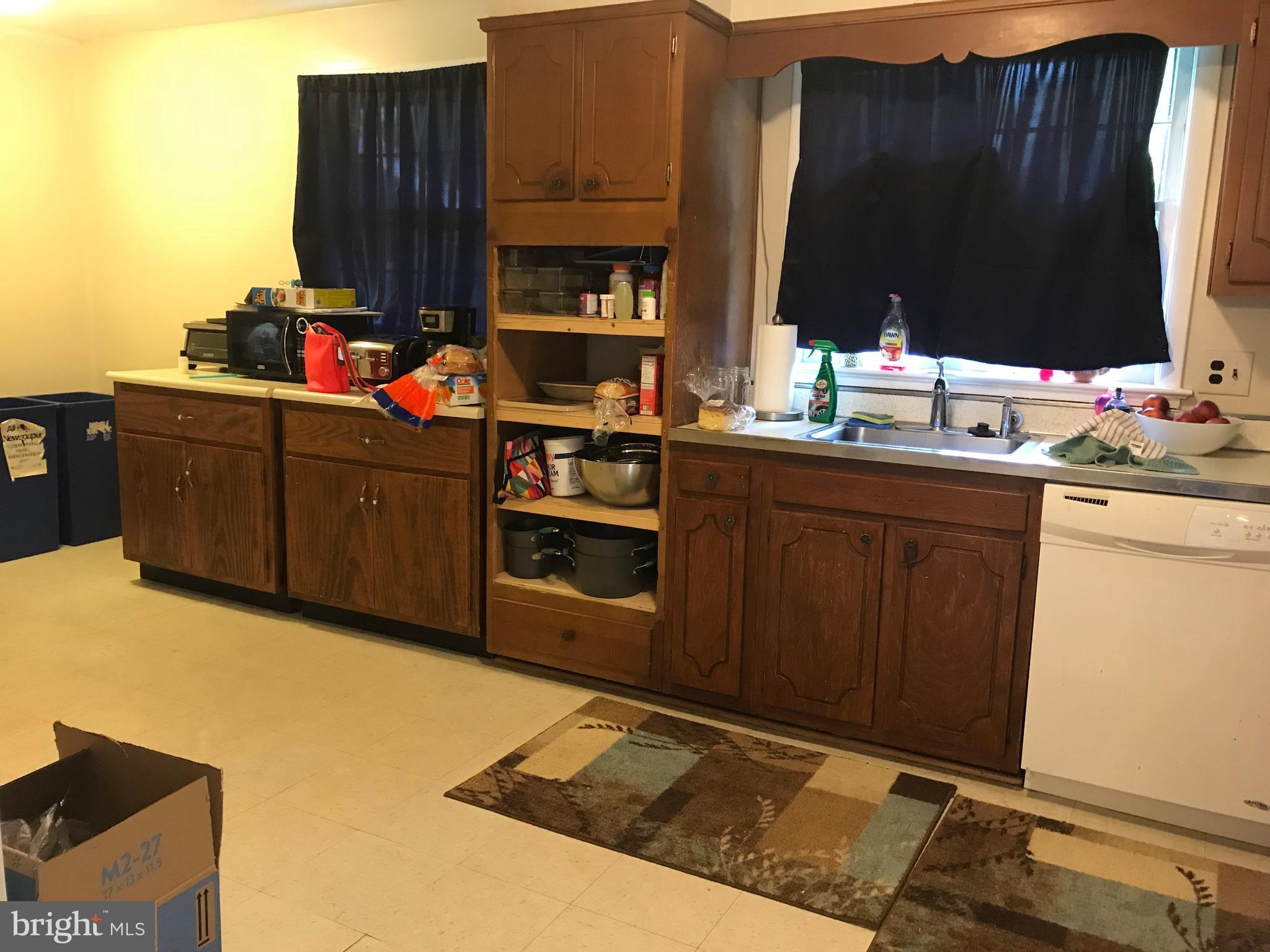 CREST PARK - Residential Lease