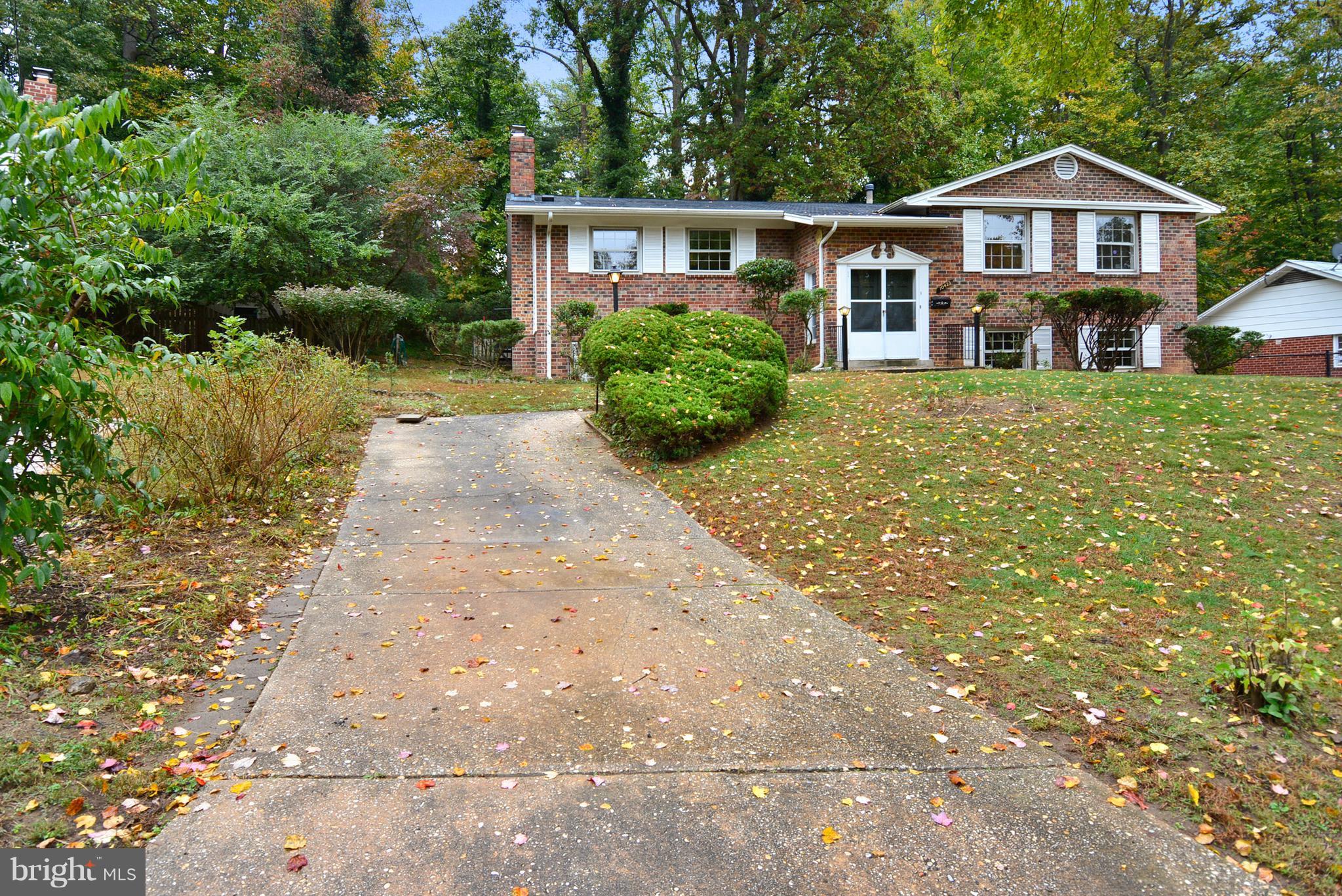 CREST PARK - Residential Lease