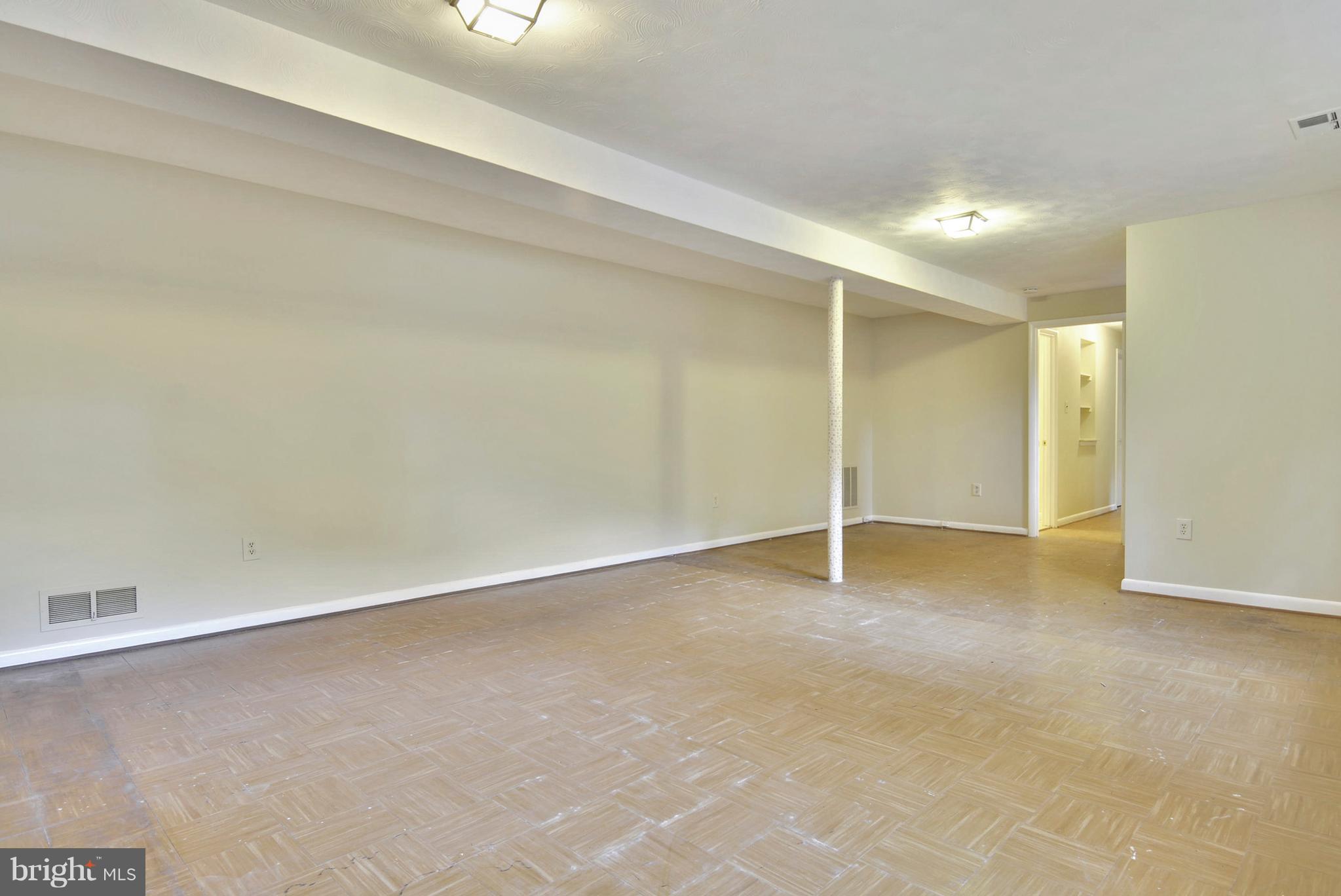 CREST PARK - Residential Lease