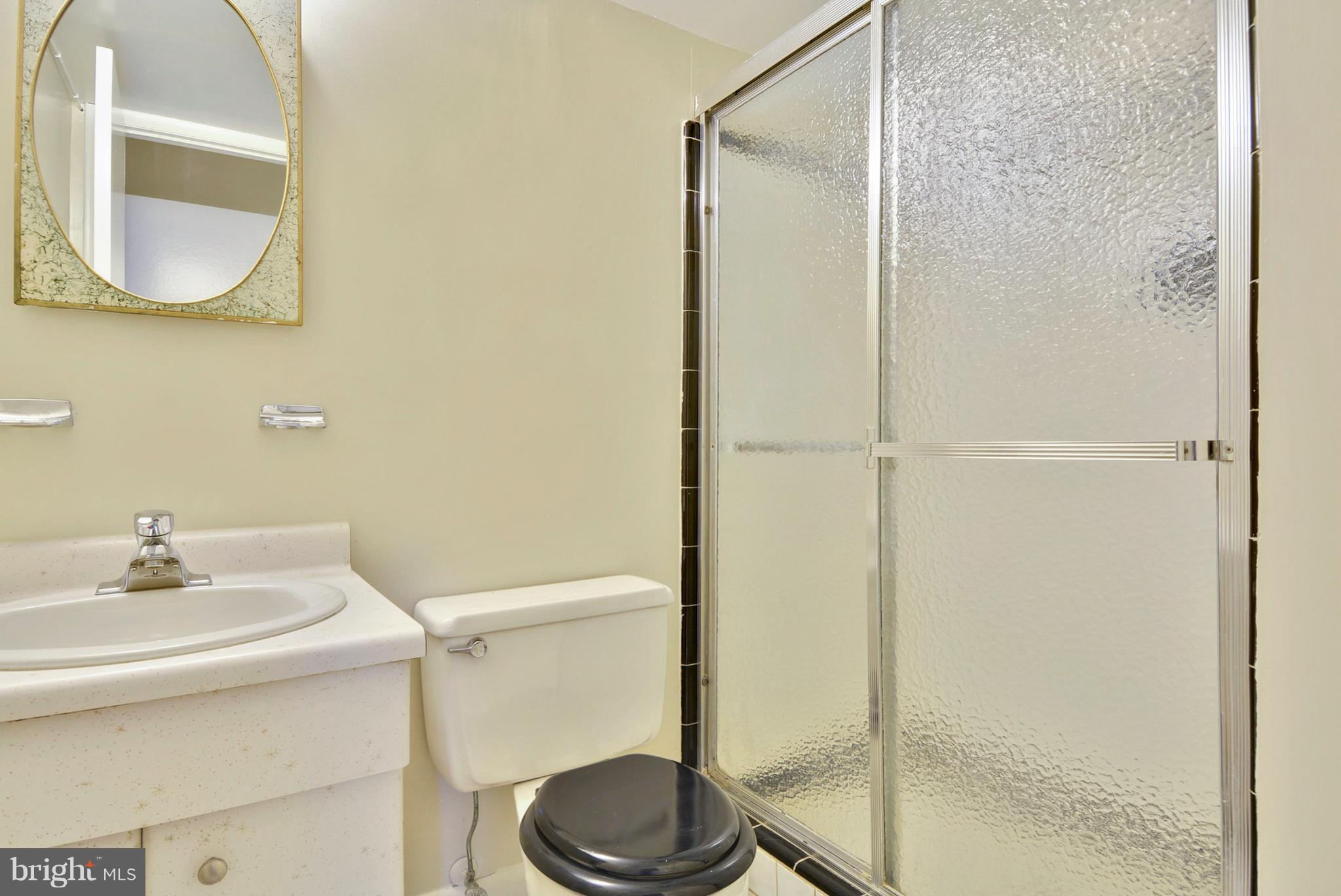 CREST PARK - Residential Lease