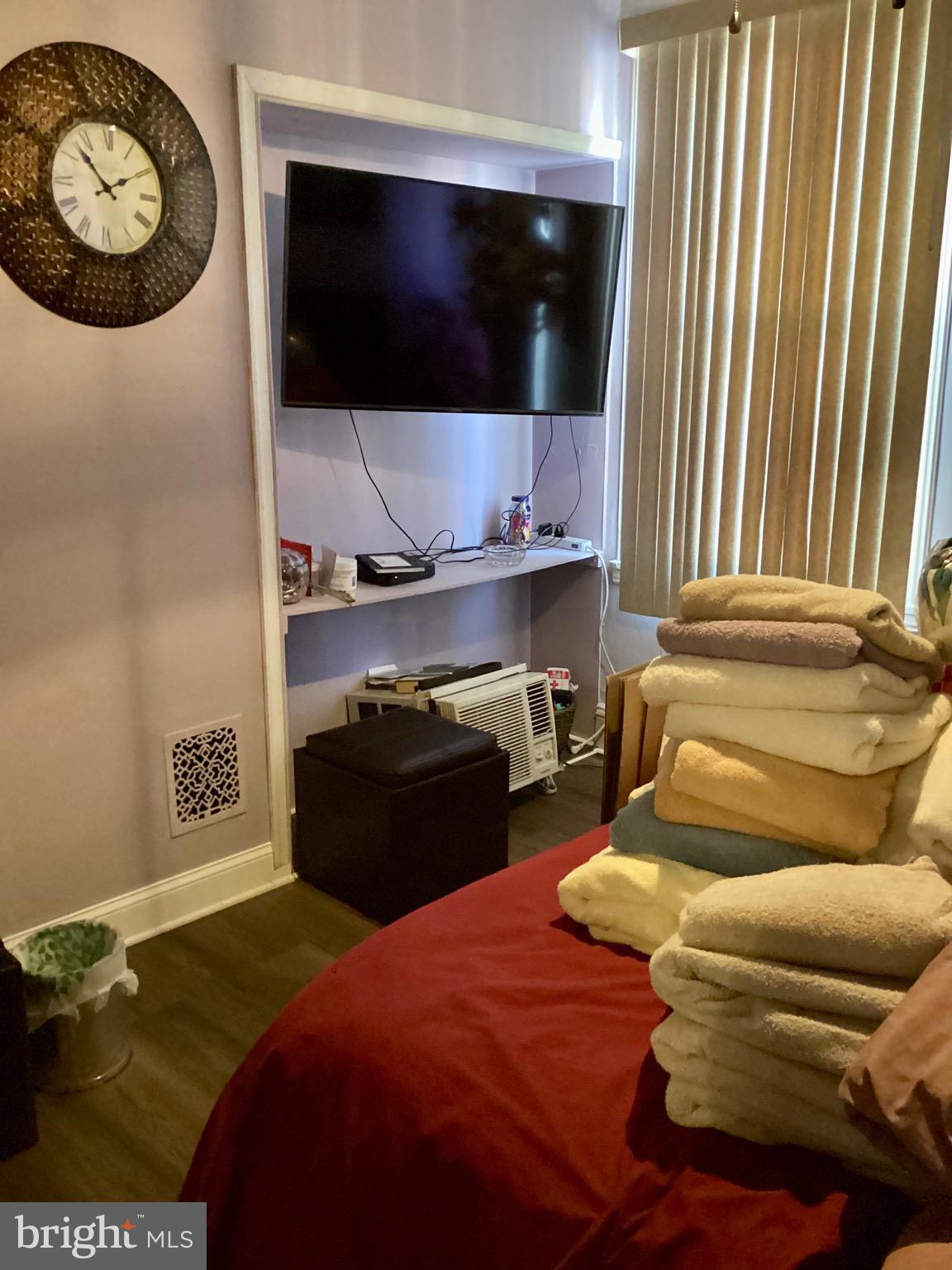 STRAWBERRY MANSION - Residential