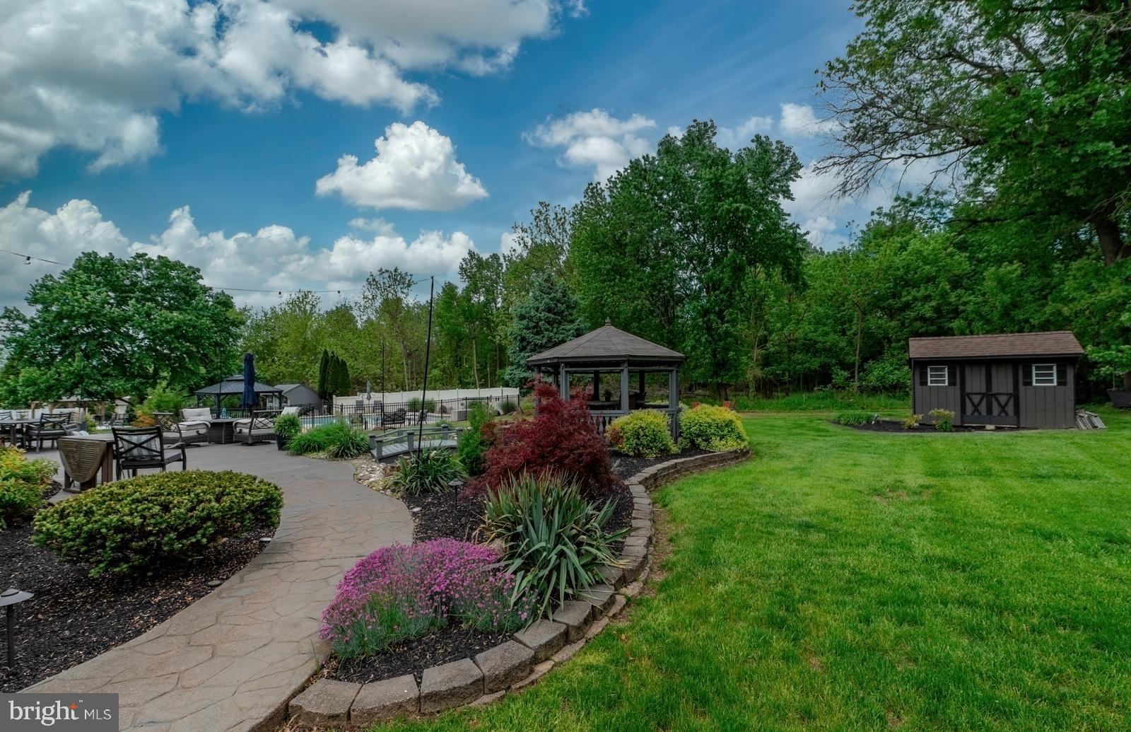 GREENTREES - Residential