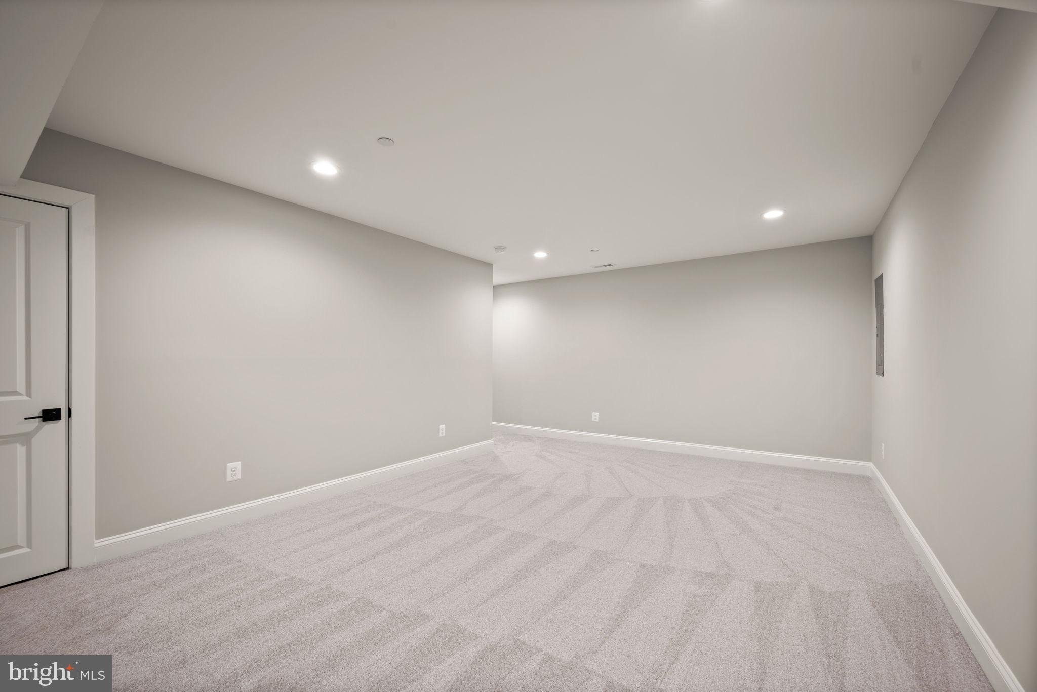 CARNEY GROVE - Residential