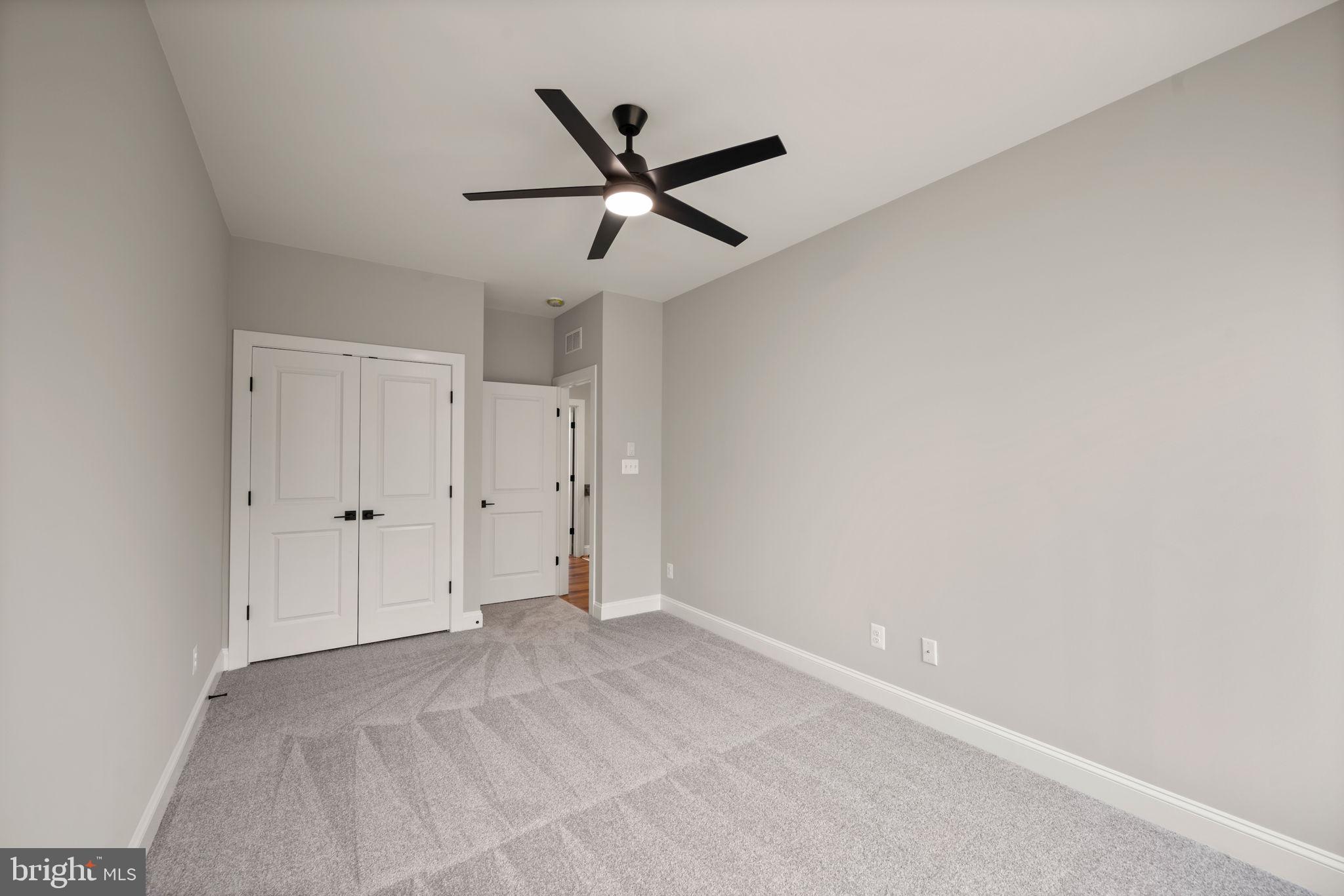 CARNEY GROVE - Residential