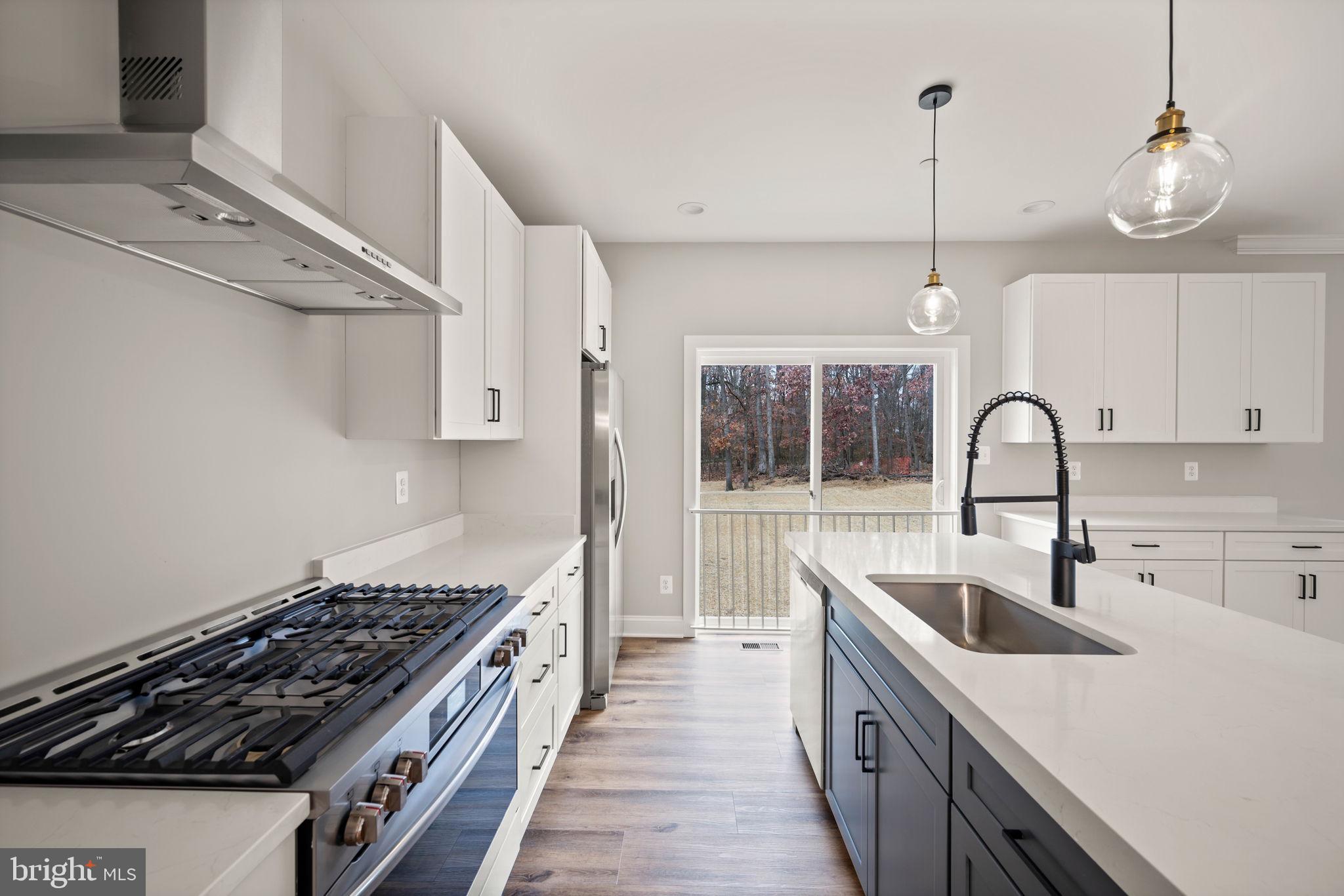 CARNEY GROVE - Residential