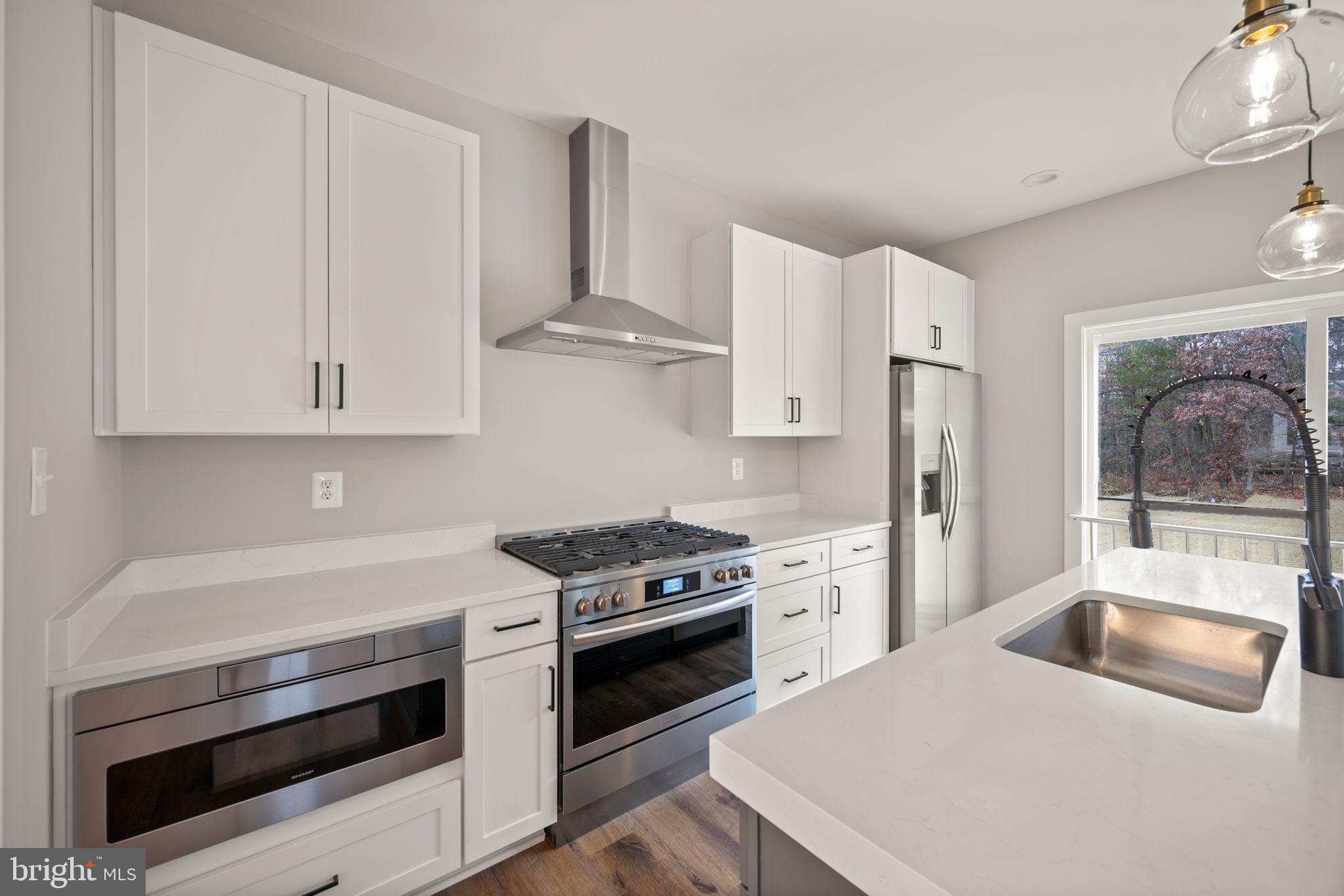 CARNEY GROVE - Residential