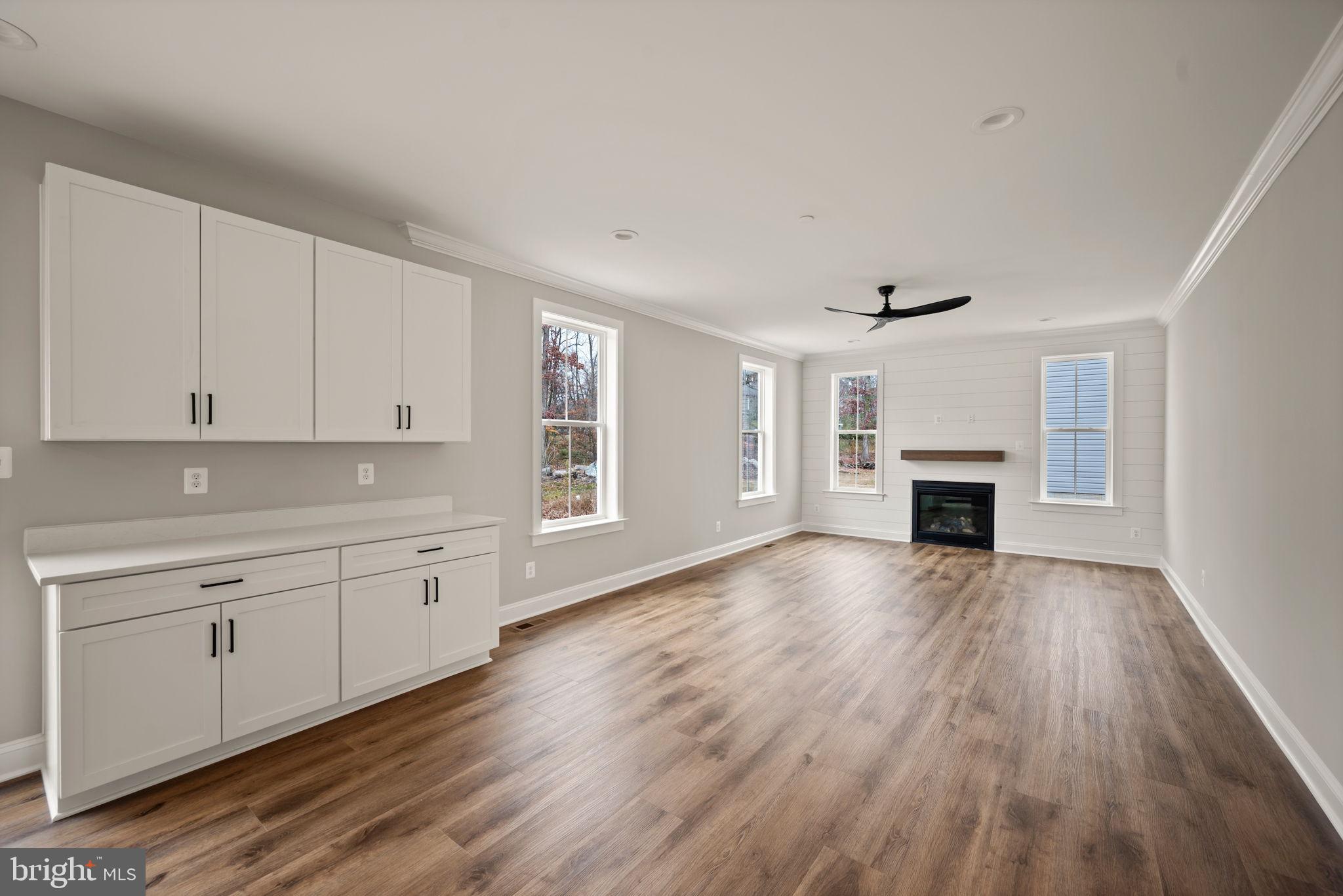 CARNEY GROVE - Residential