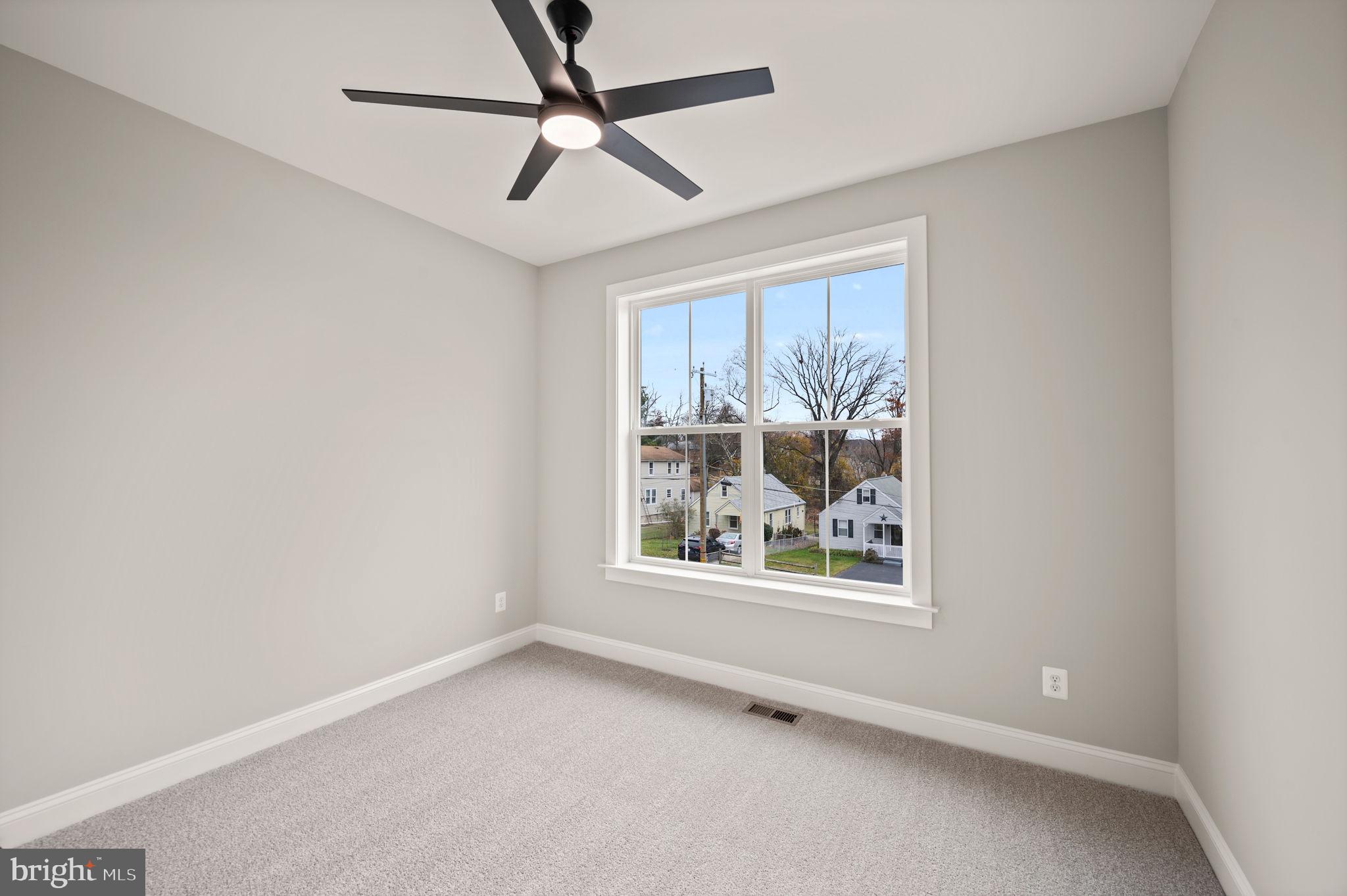 CARNEY GROVE - Residential