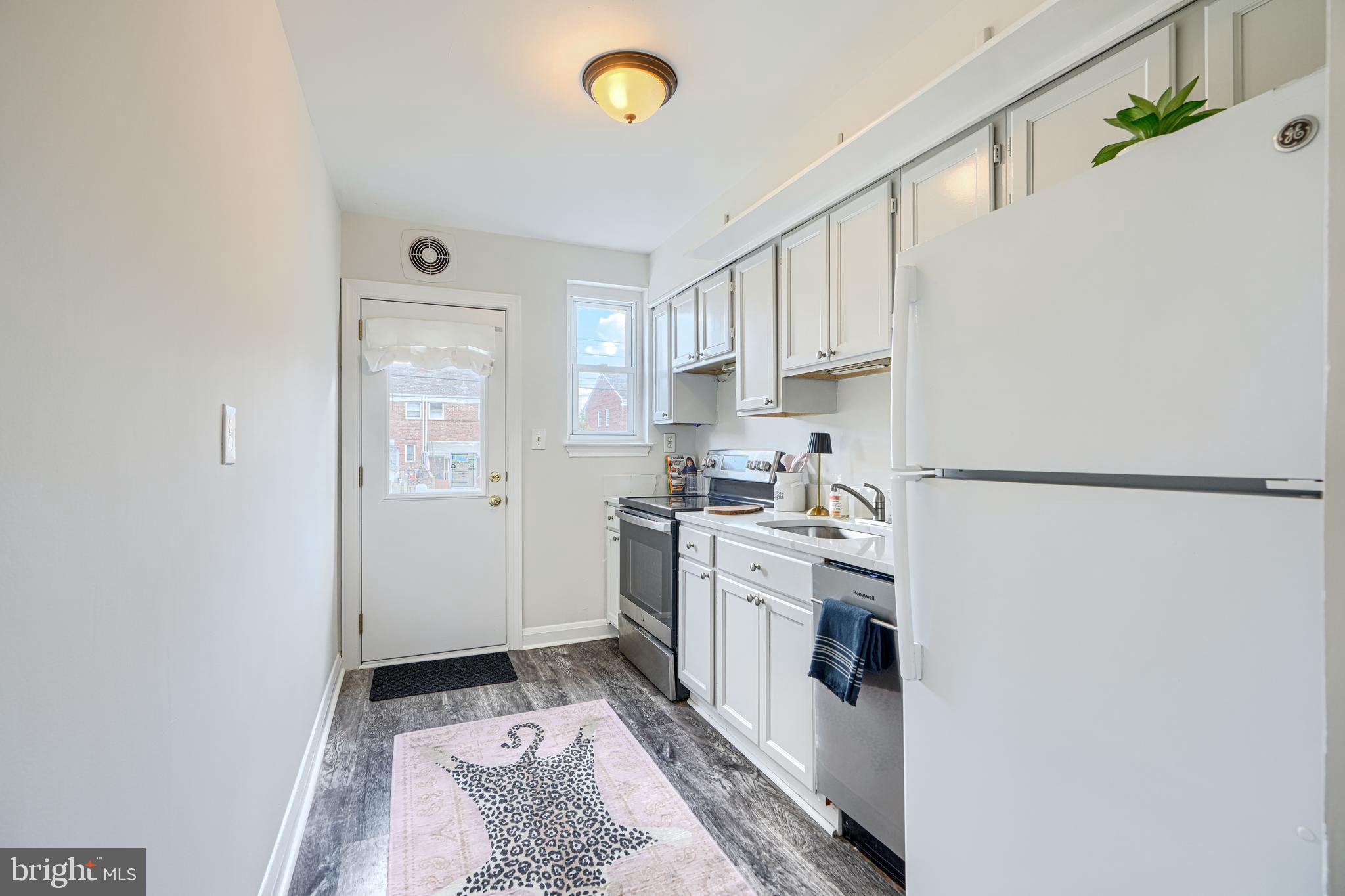 AIGBURTH - Residential