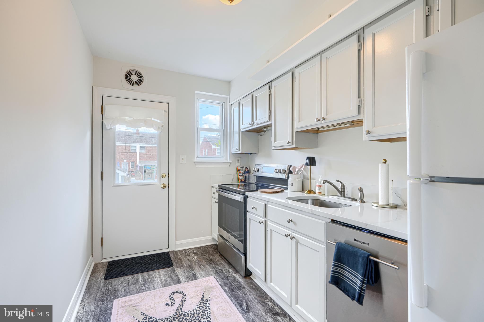 AIGBURTH - Residential