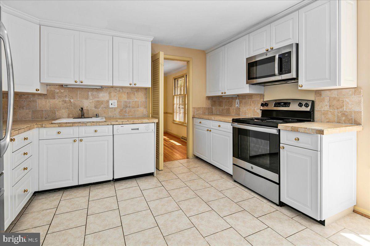 STRATFORD LANDING - Residential