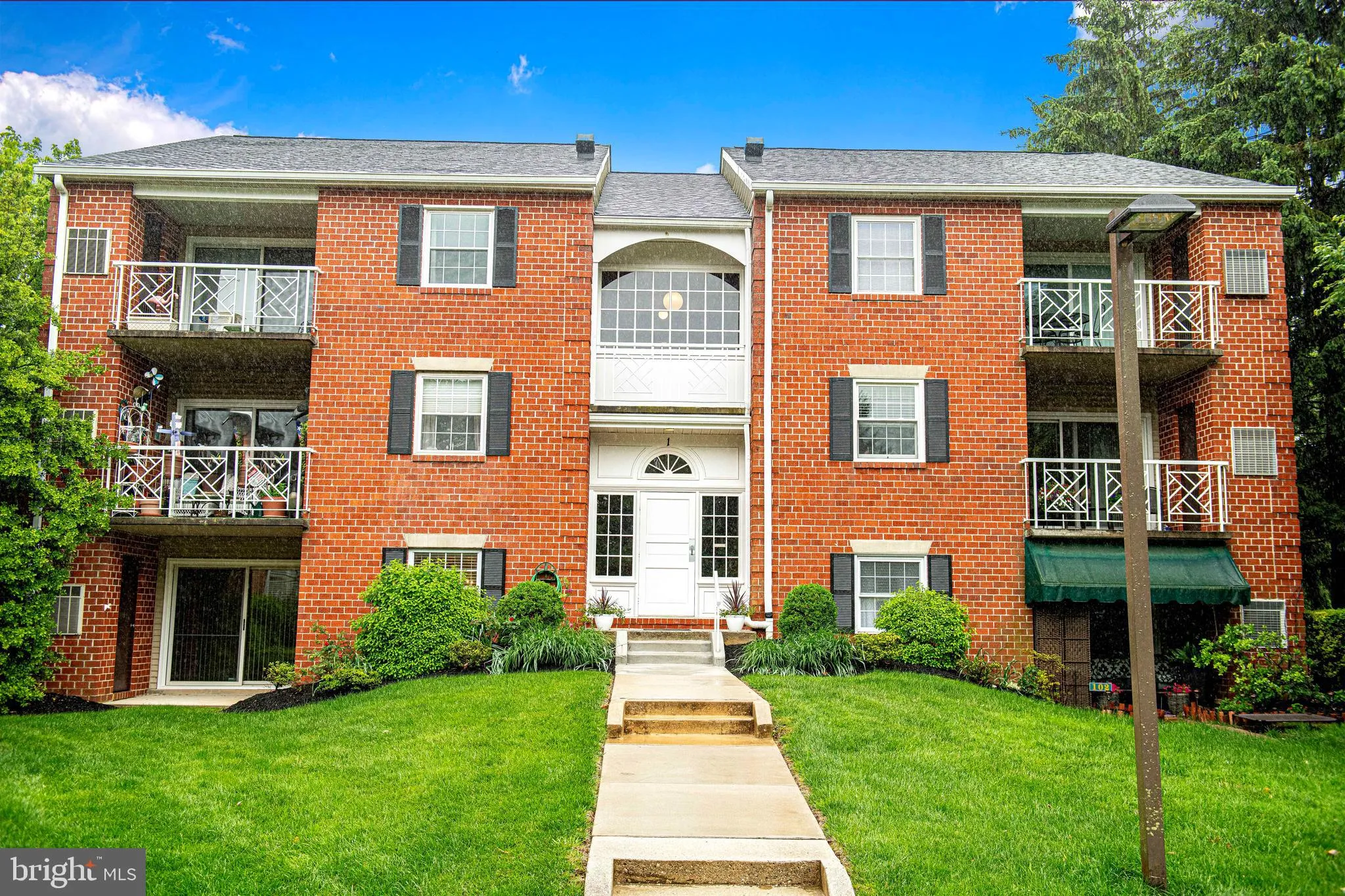 Lutherville Timonium, Maryland 21093, United States, 2 Bedrooms Bedrooms, ,2 BathroomsBathrooms,Residential,Active,134740