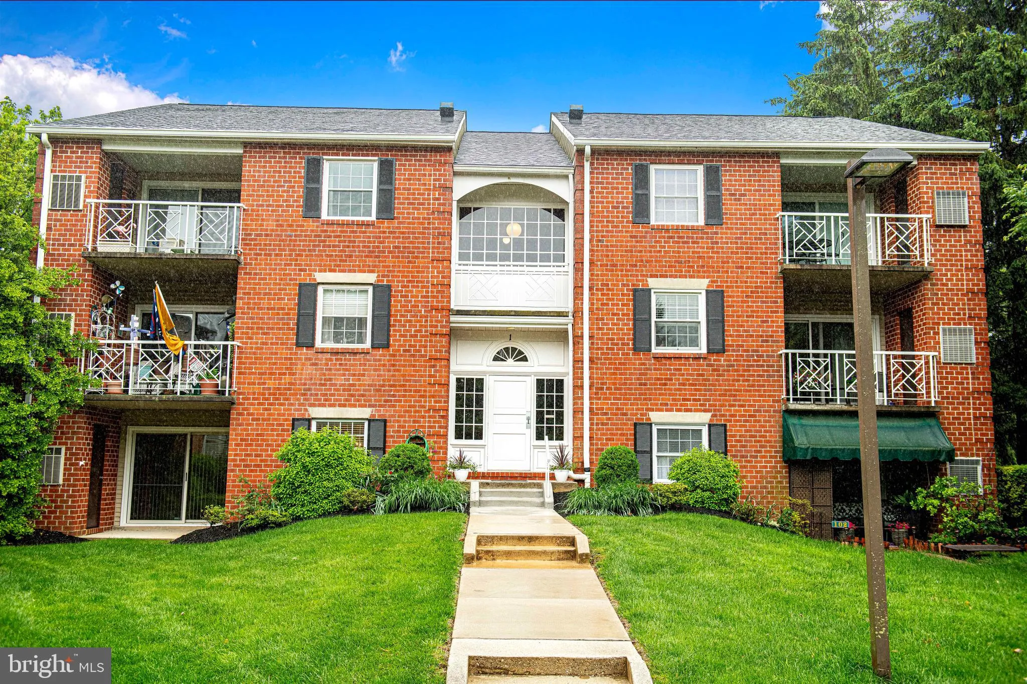 Lutherville Timonium, Maryland 21093, United States, 2 Bedrooms Bedrooms, ,2 BathroomsBathrooms,Residential,Active,134740