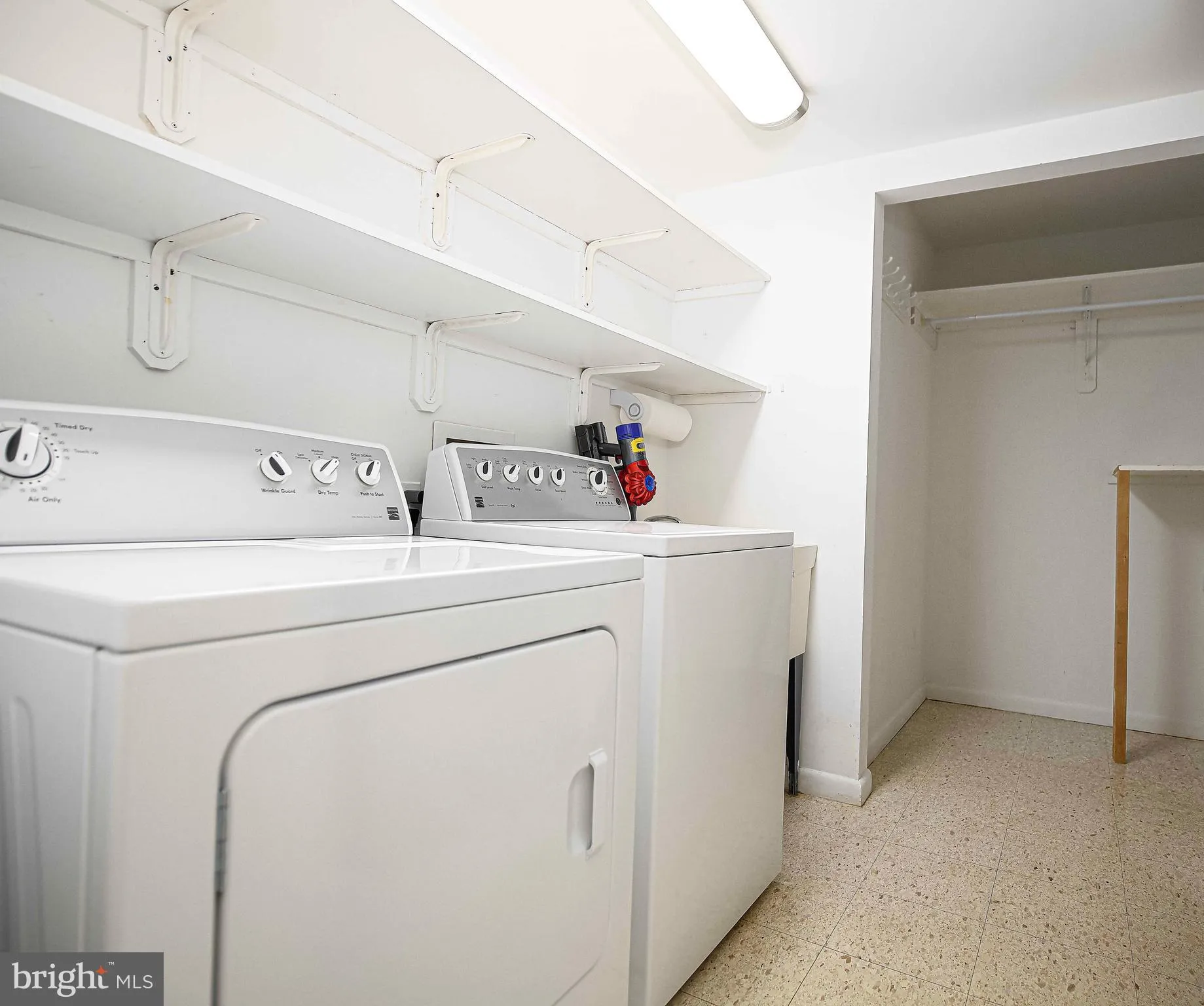 Lutherville Timonium, Maryland 21093, United States, 2 Bedrooms Bedrooms, ,2 BathroomsBathrooms,Residential,Active,134740