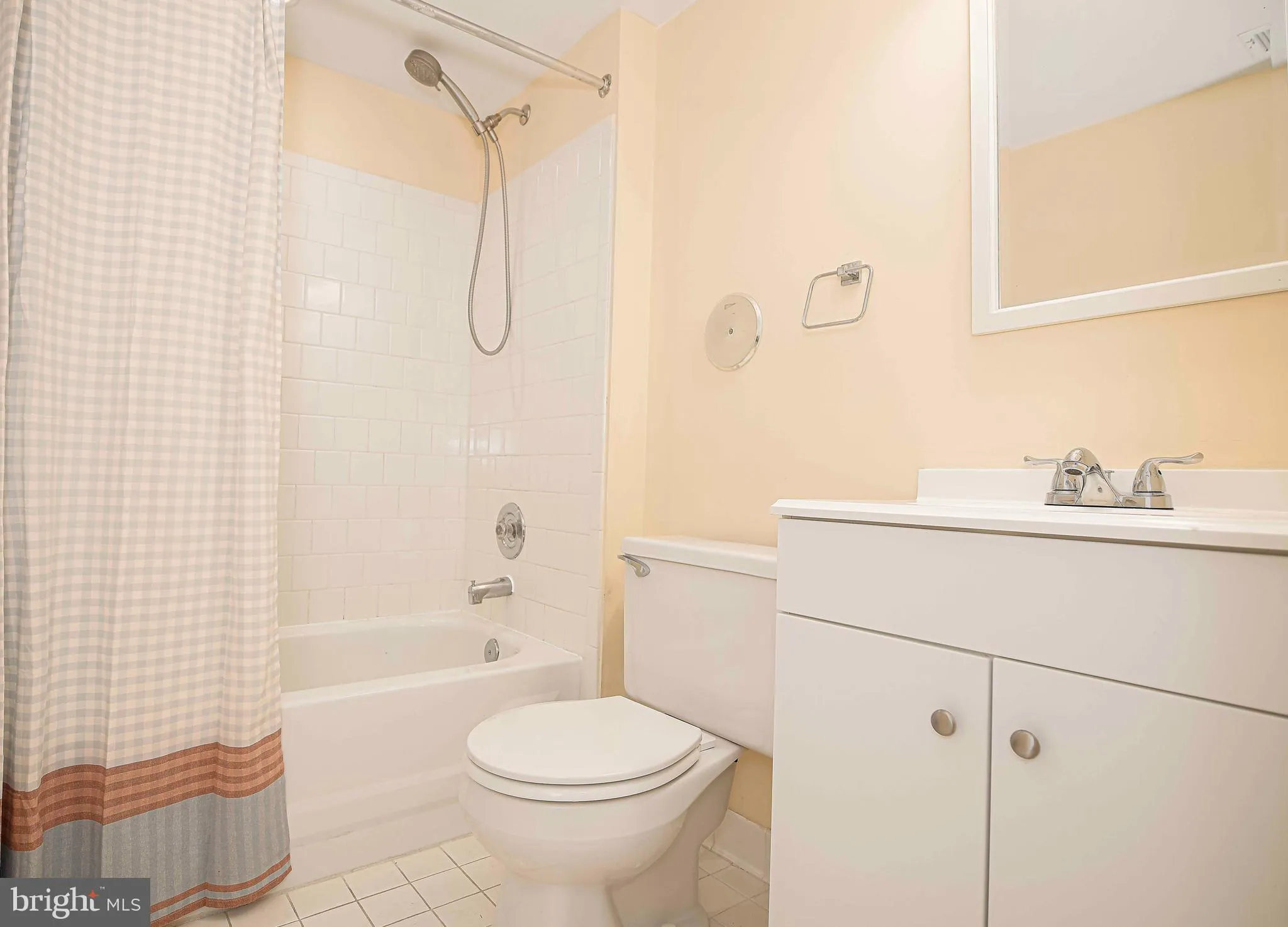 Lutherville Timonium, Maryland 21093, United States, 2 Bedrooms Bedrooms, ,2 BathroomsBathrooms,Residential,Active,134740