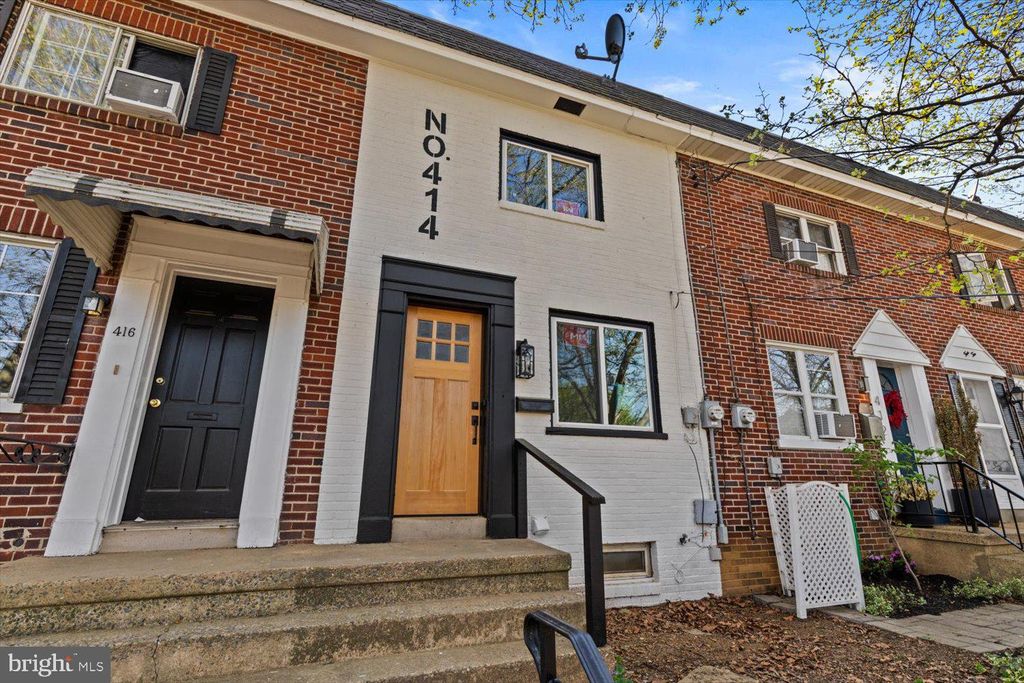 Photo of 414 Fairview Avenue, LANCASTER, PA 17603 (MLS # PALA2068334)