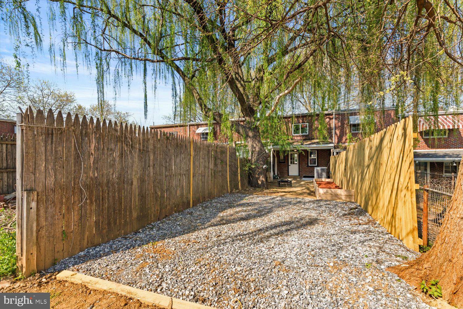 LANCASTER - Residential