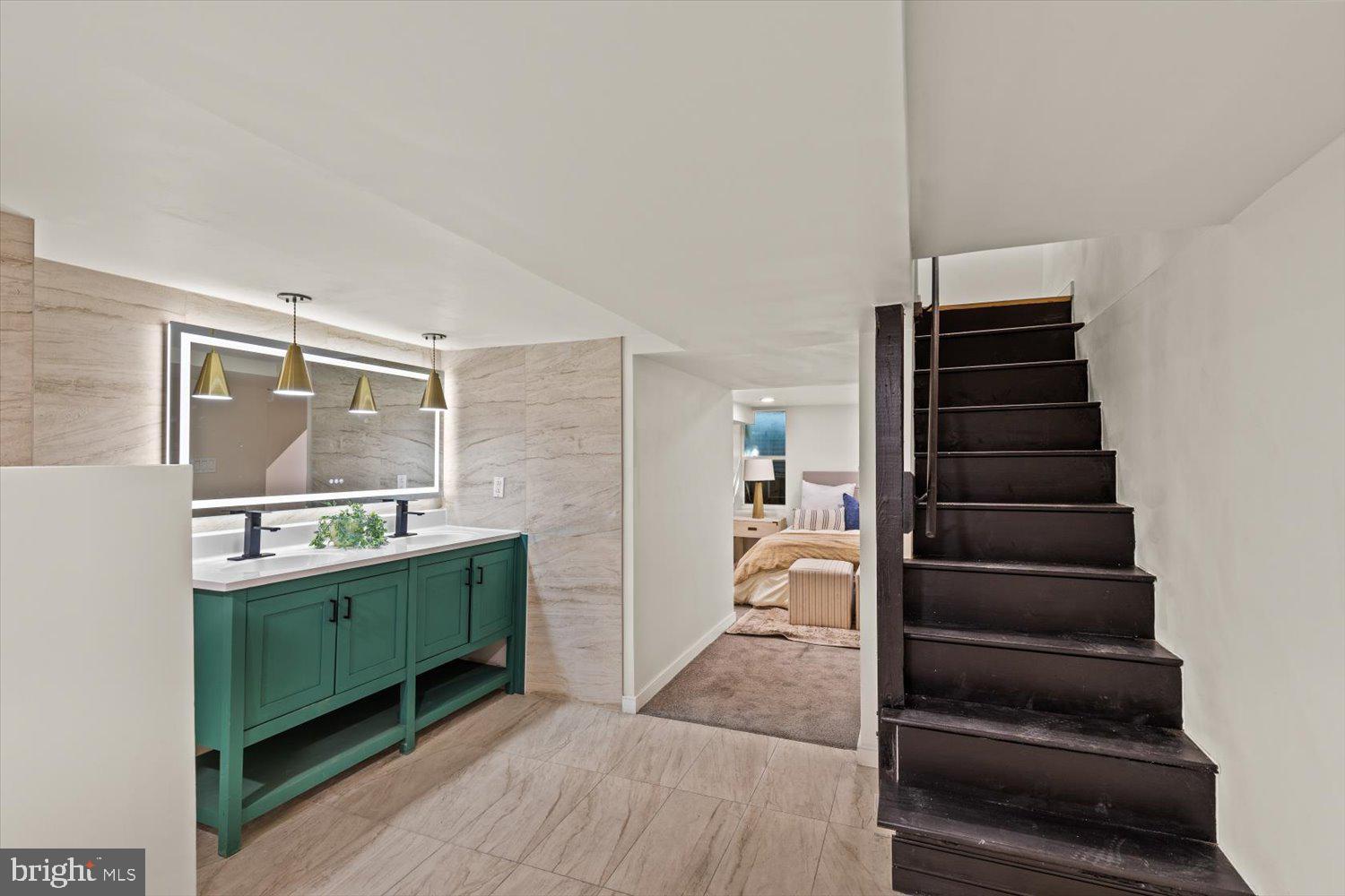 LANCASTER - Residential