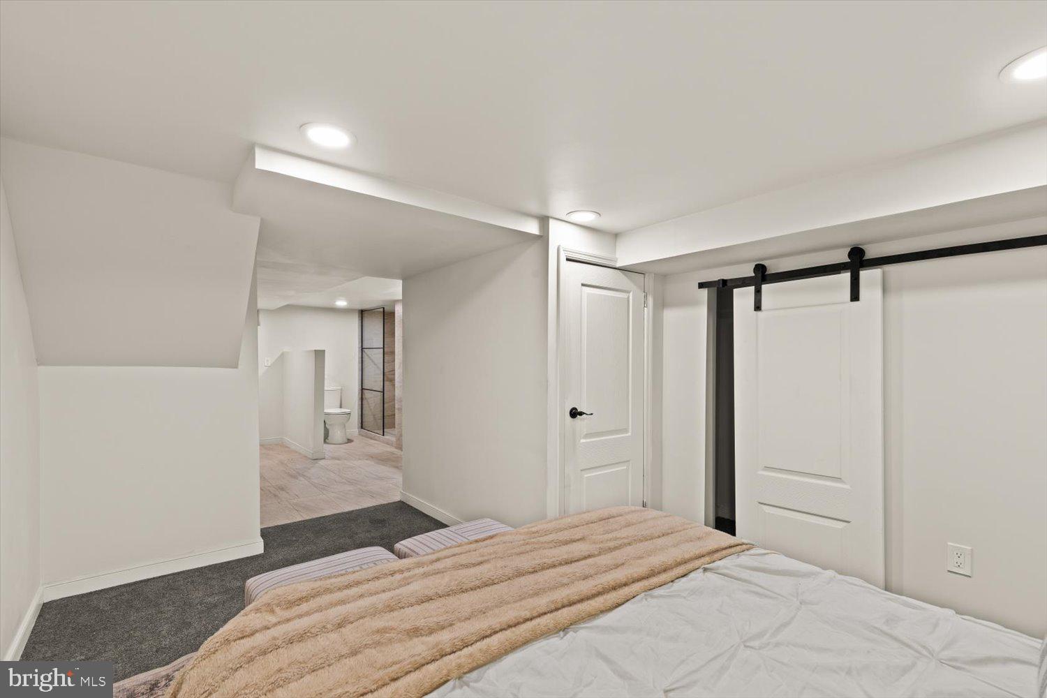 LANCASTER - Residential