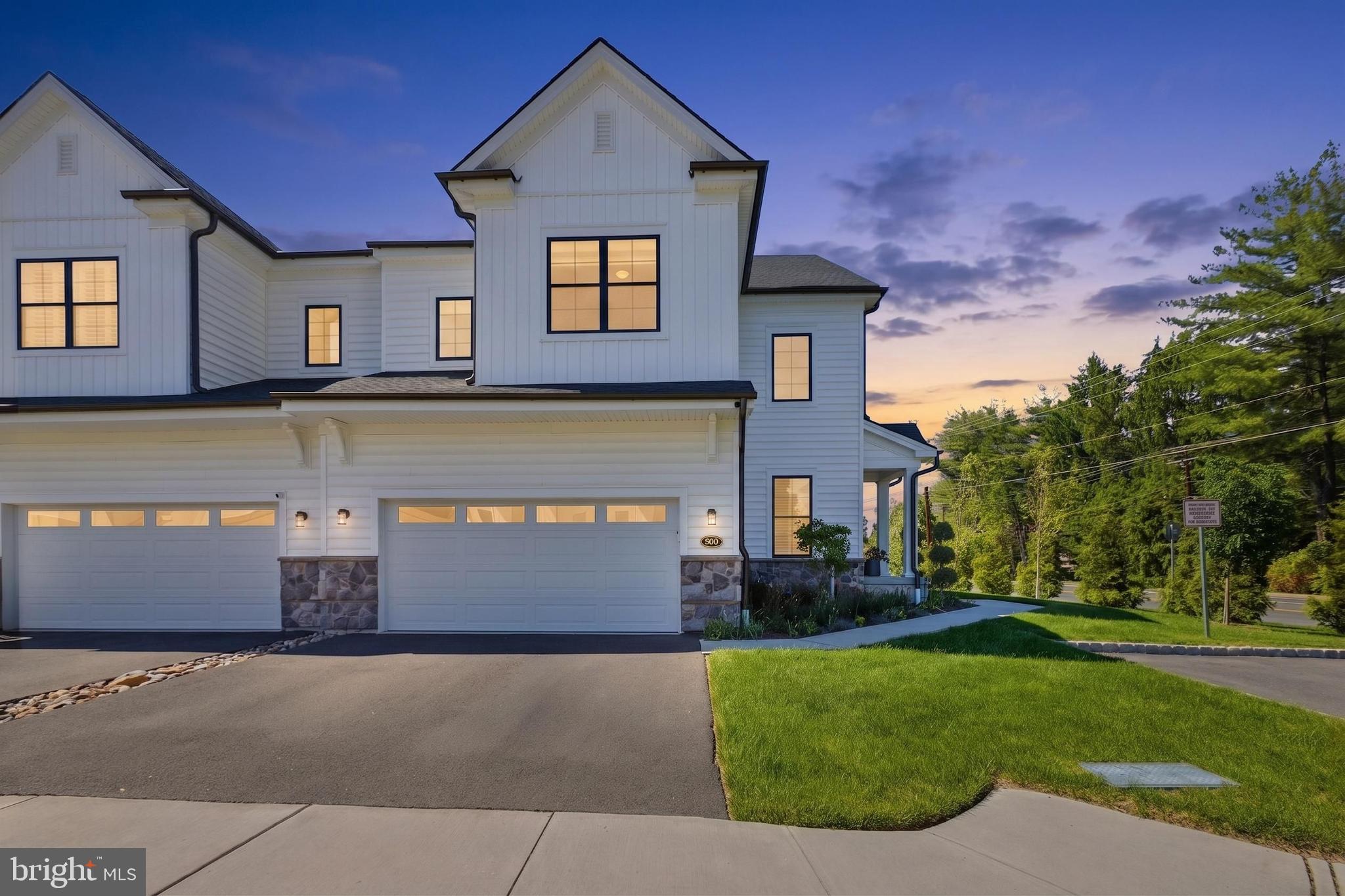 500 CARMELA WAY