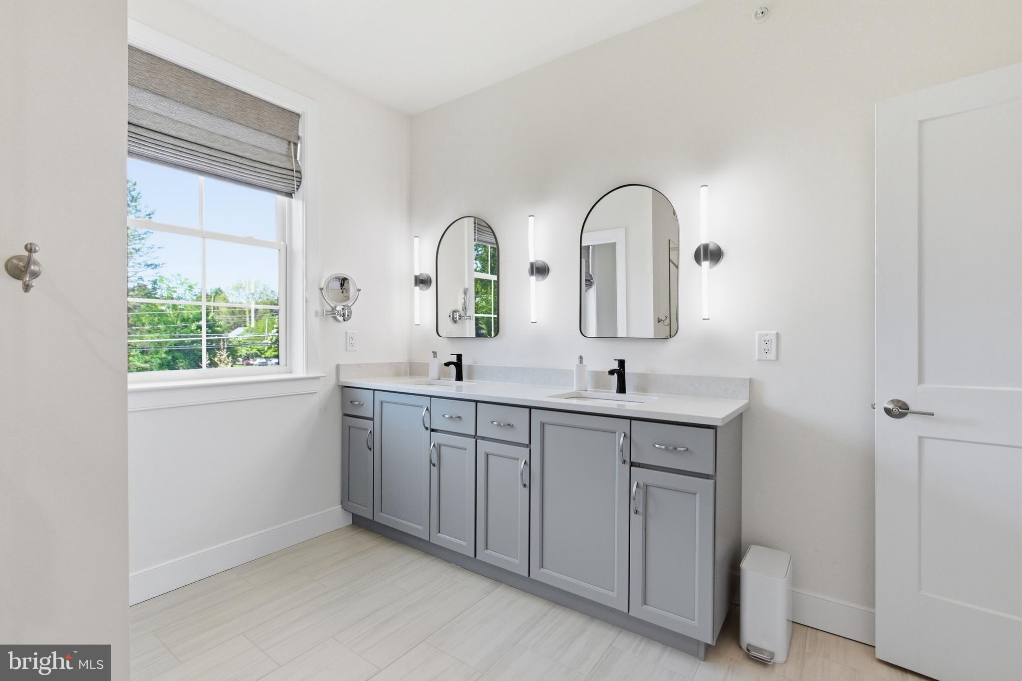 RESERVE AT MANOR LANE AND YARDLEY - Residential