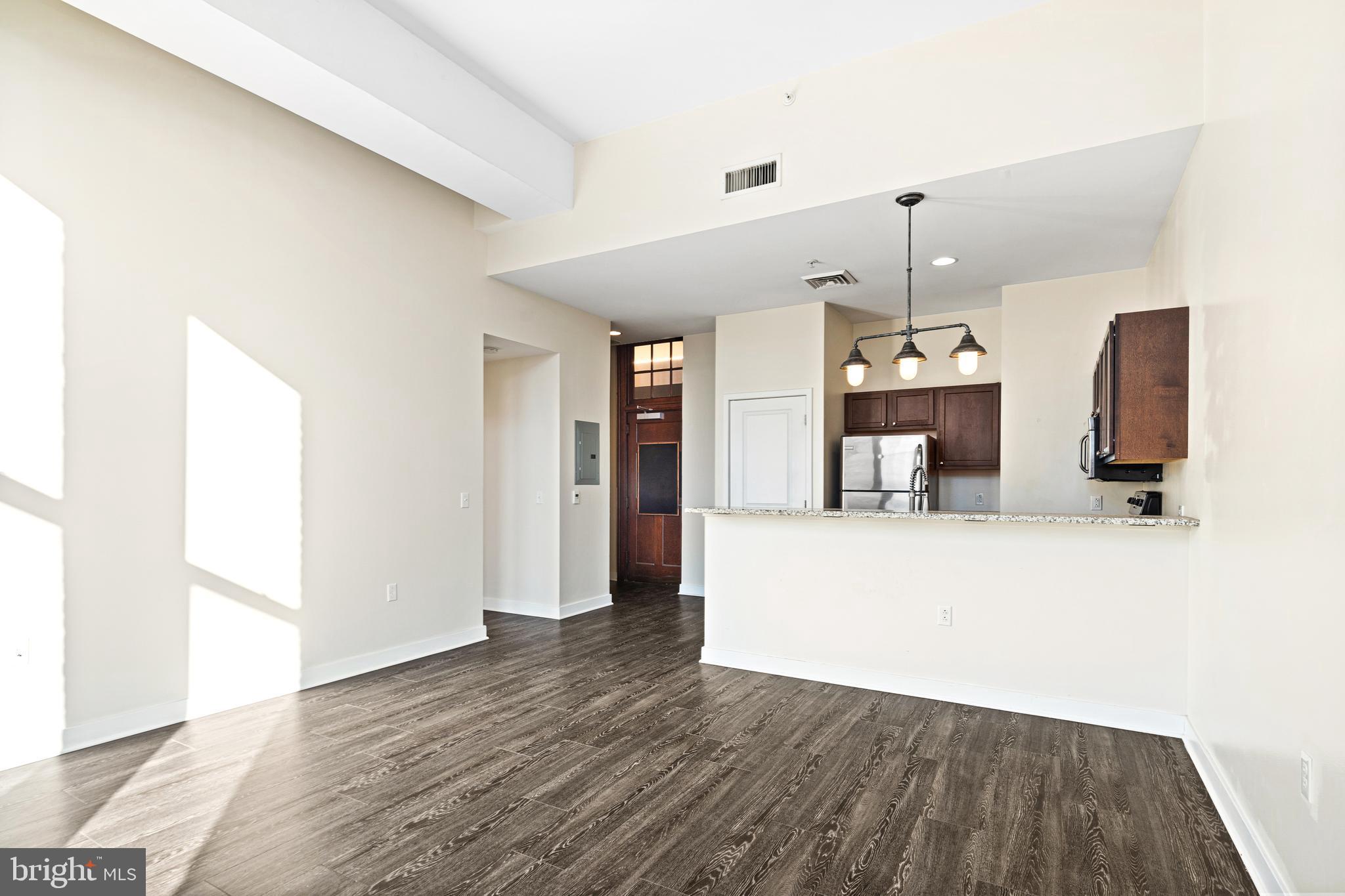 CENTER CITY - Residential Lease