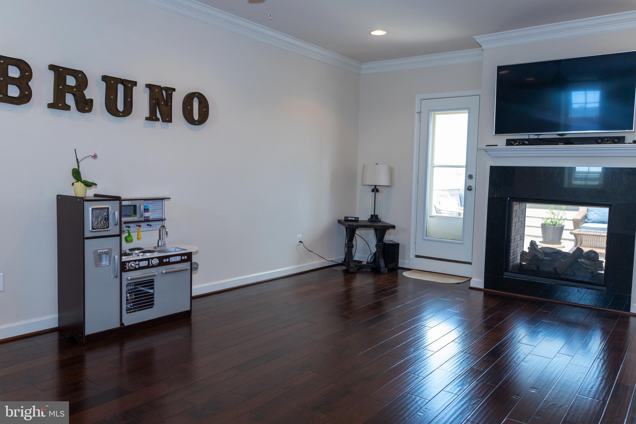 POTOMAC OVERLOOK AT NATIONAL HARBOR - Residential