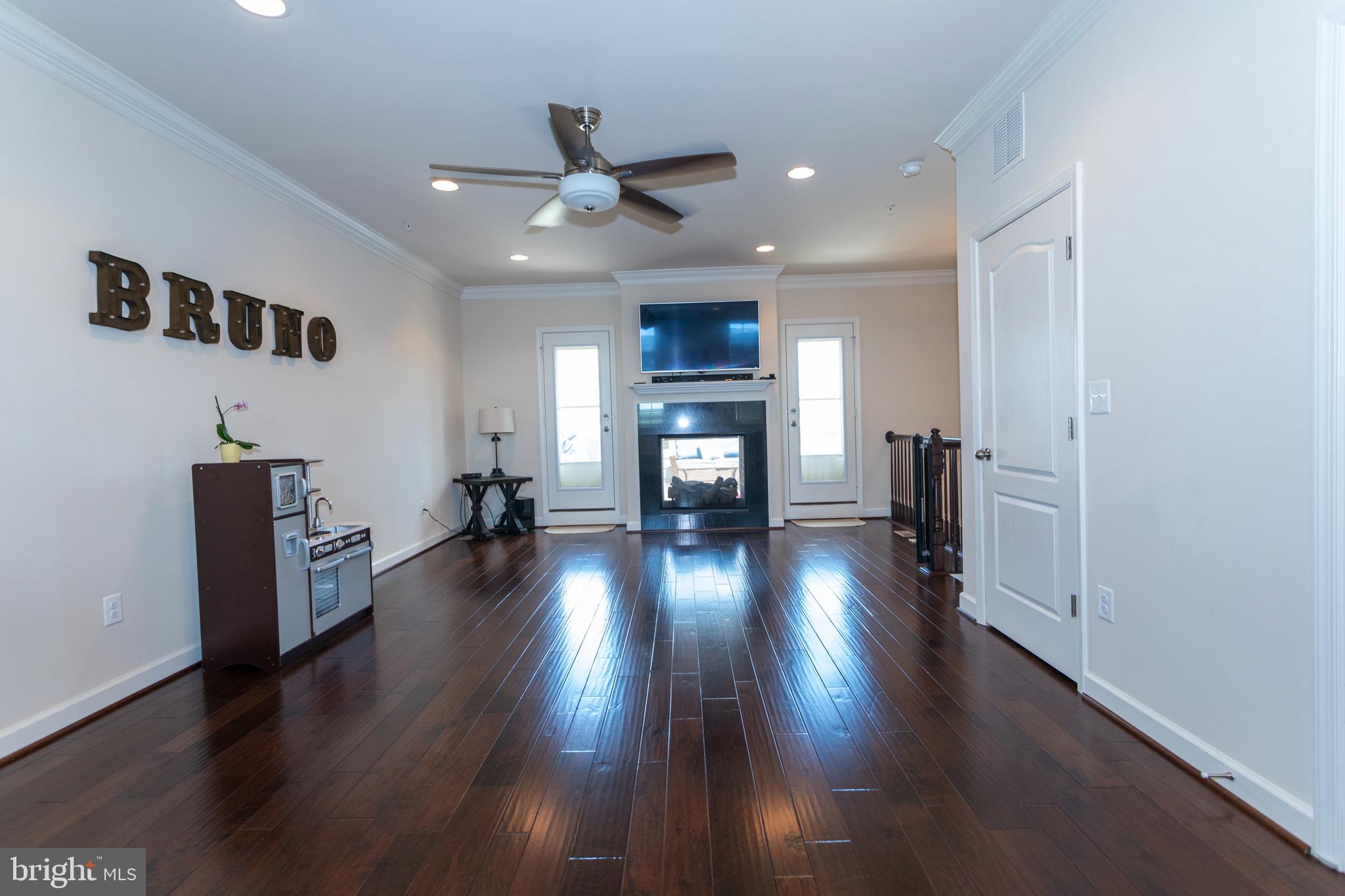 POTOMAC OVERLOOK AT NATIONAL HARBOR - Residential