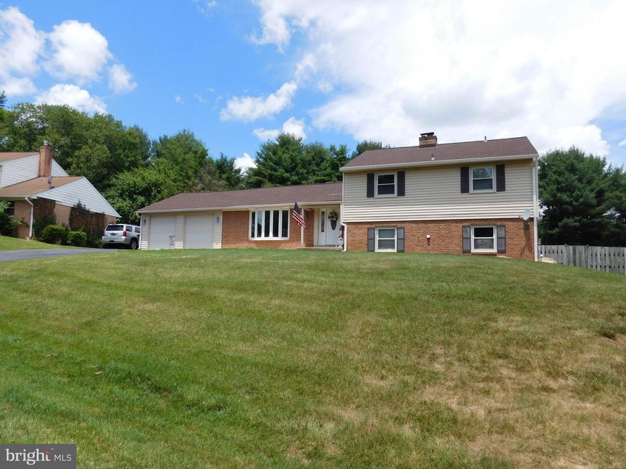 Look NO Farther....You have found The Best Home Sale in the Olney Mill area. This Seller has Worked Hard to Make Your Move Trouble-free! Updated and Remodeled with So much to offer, this Home will Not disappoint you!   Indulge in this Huge Oversize 2- Car Garage, Split Level home offering 4 Bedrooms with 3.5 bath and a Nice In-Law Suite to Boast about.  All rooms are Traditional with Ample living space and Soo much Natural Sunlight. The 27 x 31 Cathedral Ceiling Addition was added to Max out living space and Gathered Enjoyment. Just this year in 2023 the Brand-New Roof was added along with All Brand New Stainless Steel appliances and Fresh Paint almost Everywhere. Kitchen & Bathroom floors are Custom Tiled and Carpets have been Cleaned or Replaced throughout the home too. The In-Law Suite is Perfectly Useable with a Convenient Side door Entrance. Outside Entertaining just got Easier too.... Check out the Fully Fenced in Yard with Hosted Heated In-ground Pool and Handy Pool house. Grill up some Goodness on the Large deck or Brick Patio. Making those Memories in the Comfort of Your Own home is Imaginable with This property.
Located less than 3 miles from Shopping, Entertainment and Blue Mash Golf Course, along with the ideal Commuting by using the ICC, this property is in a prime location.
Seller is offering a Buyer's 1-YHW .