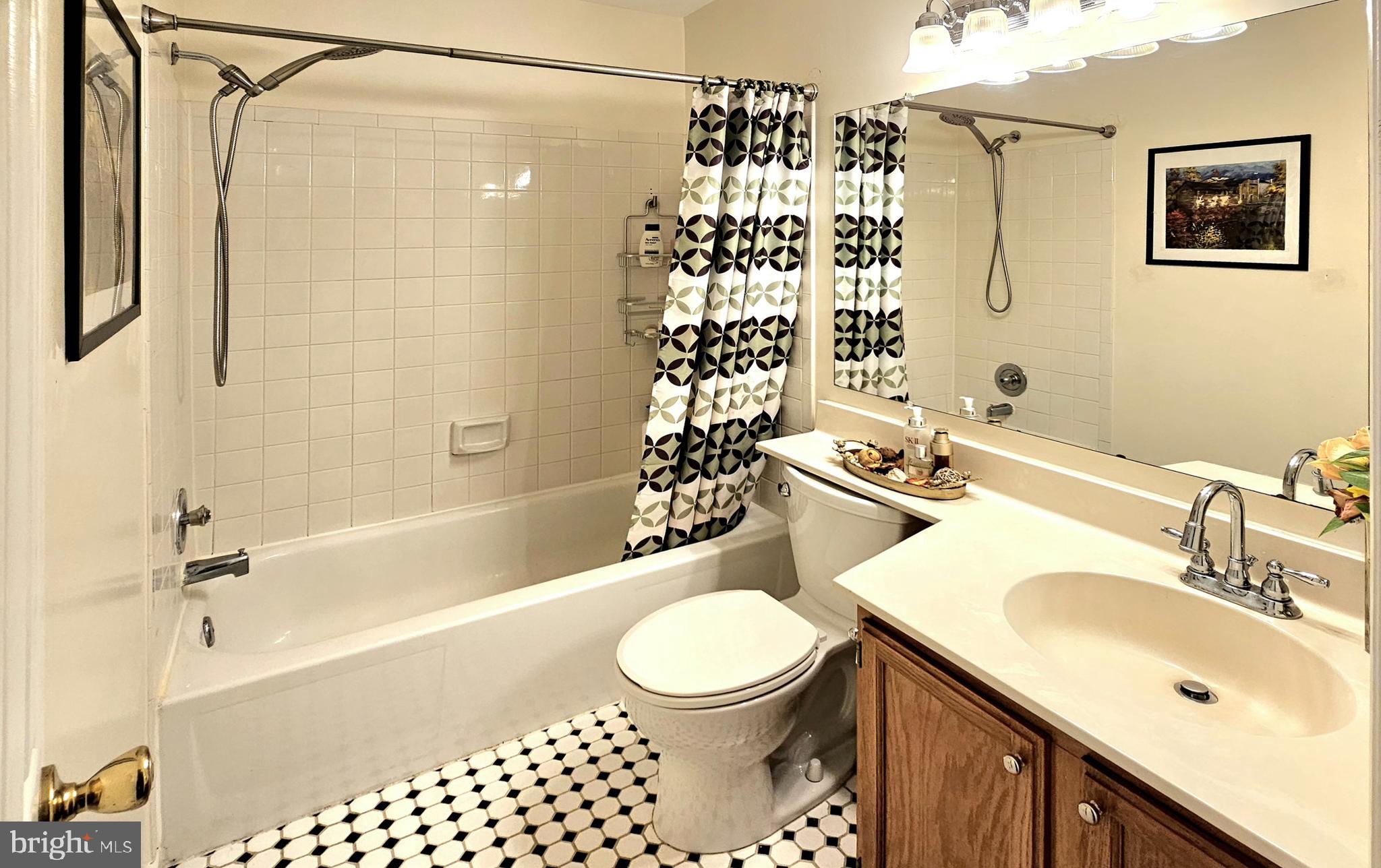 GREENFIELDS - Residential