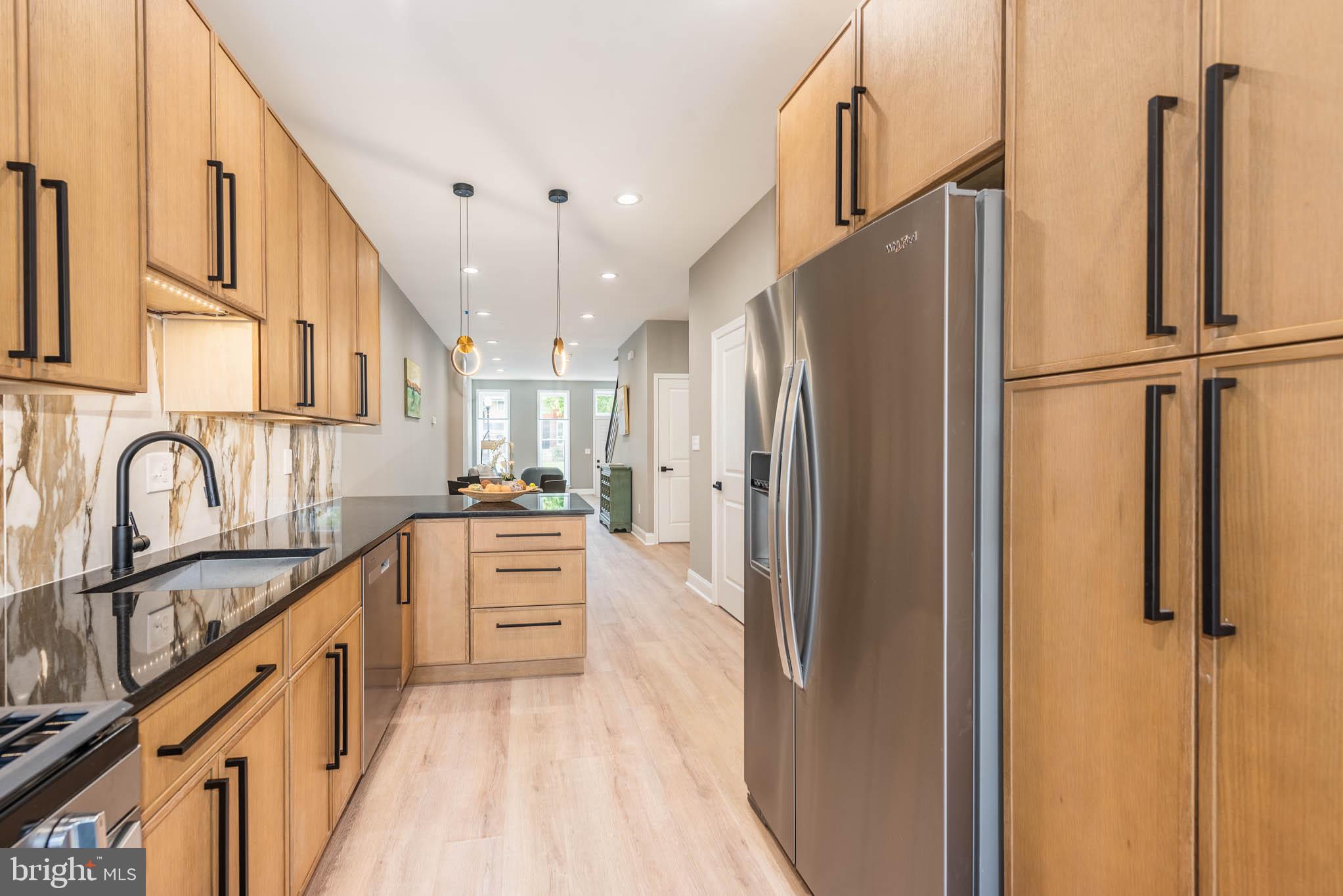 BROADWAY EAST - Residential