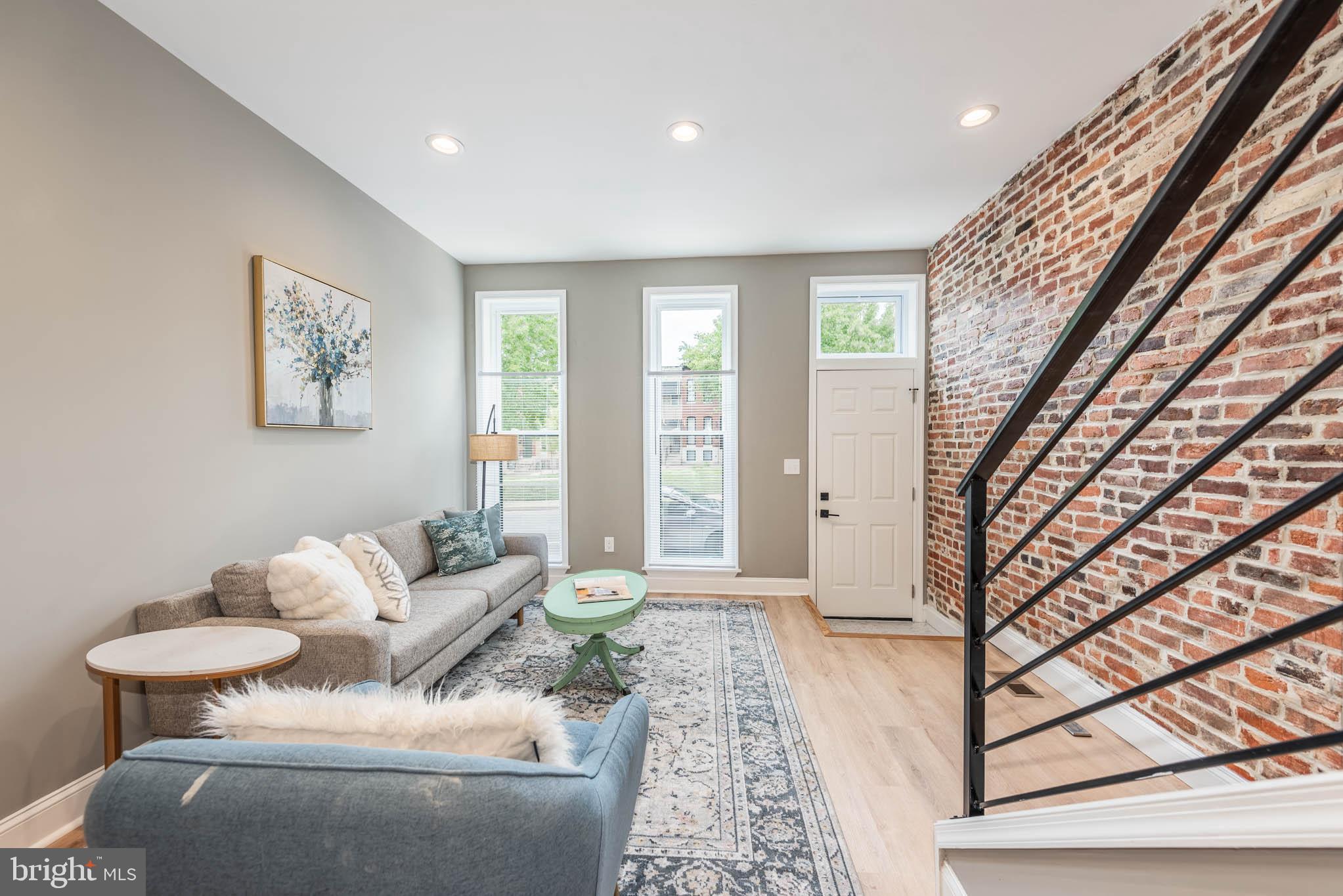 BROADWAY EAST - Residential