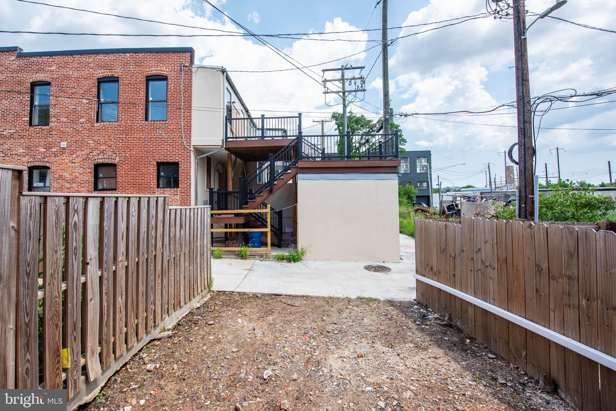 BROADWAY EAST - Residential