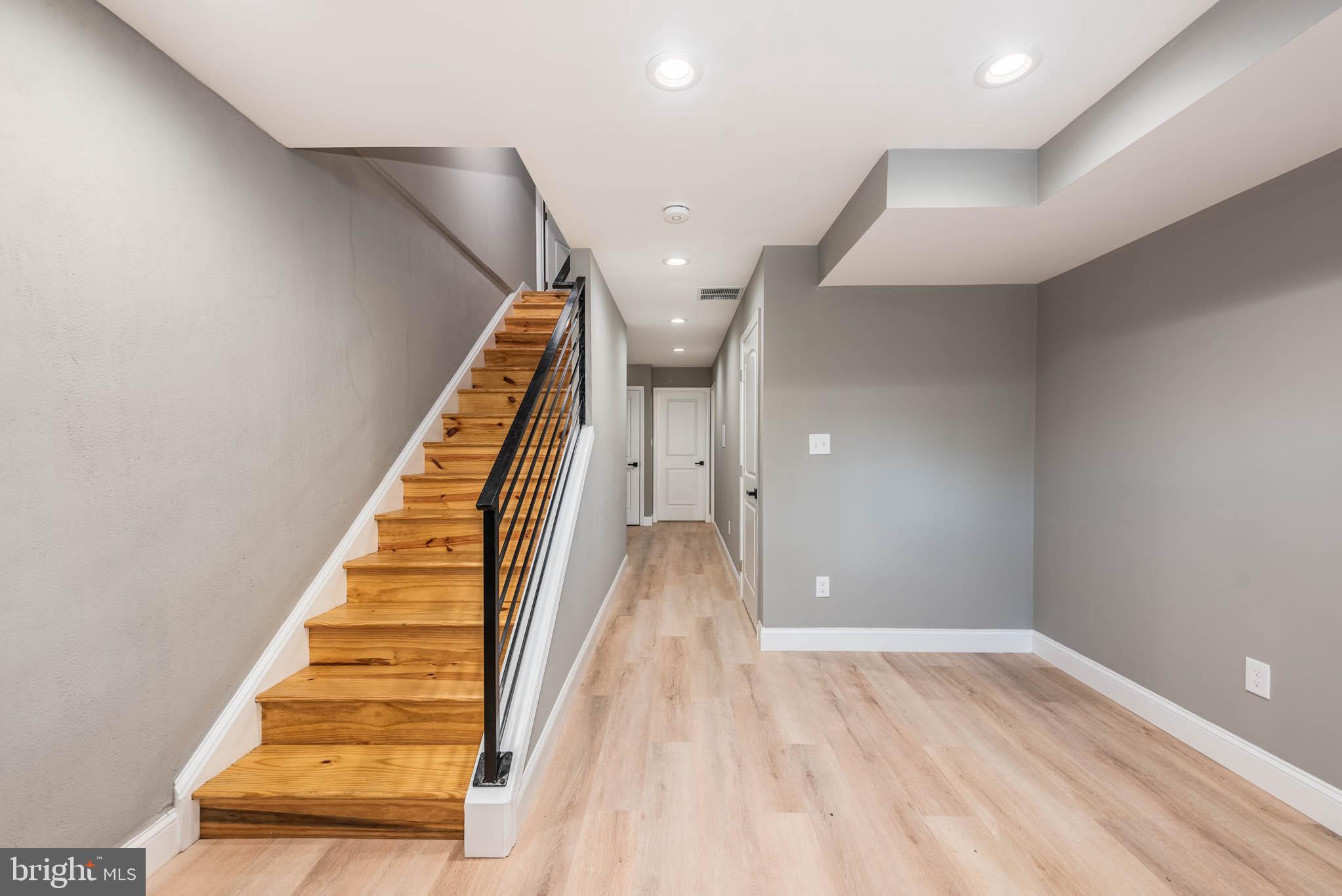 BROADWAY EAST - Residential