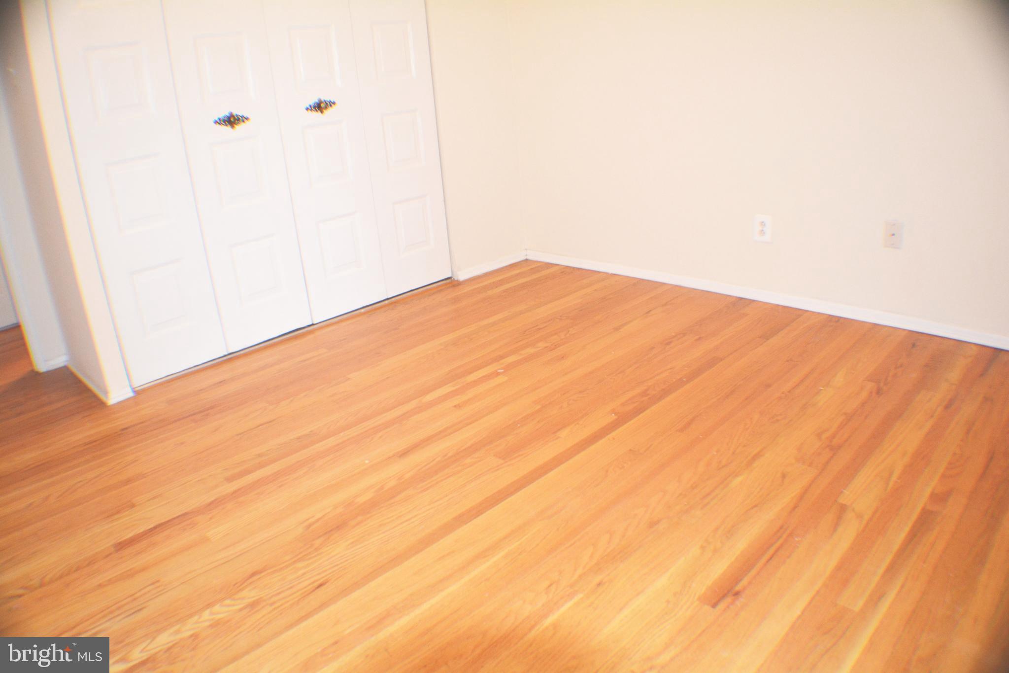 EAST FALLS - Residential Lease