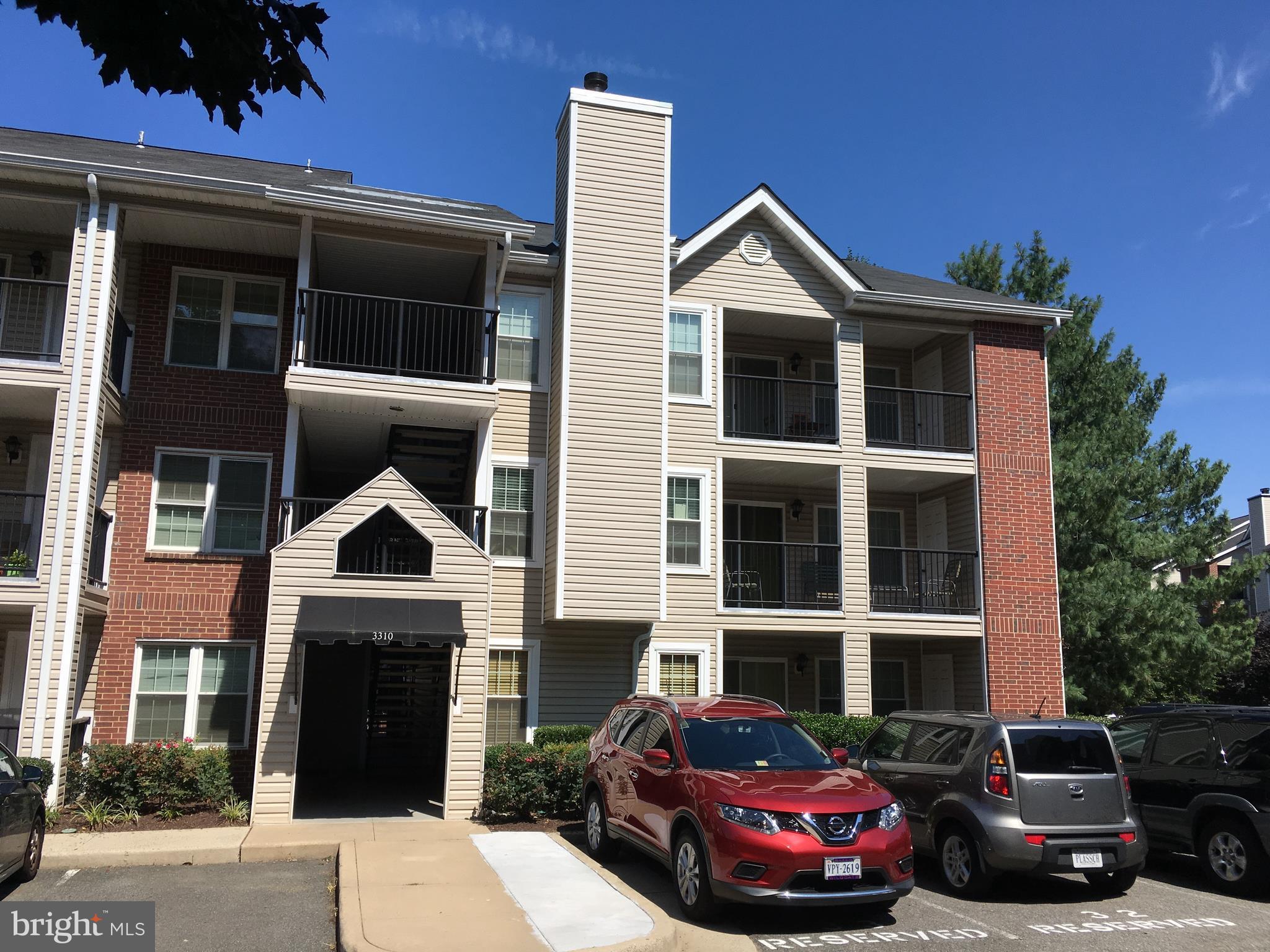 POINTE AT PARK CENTER - Residential