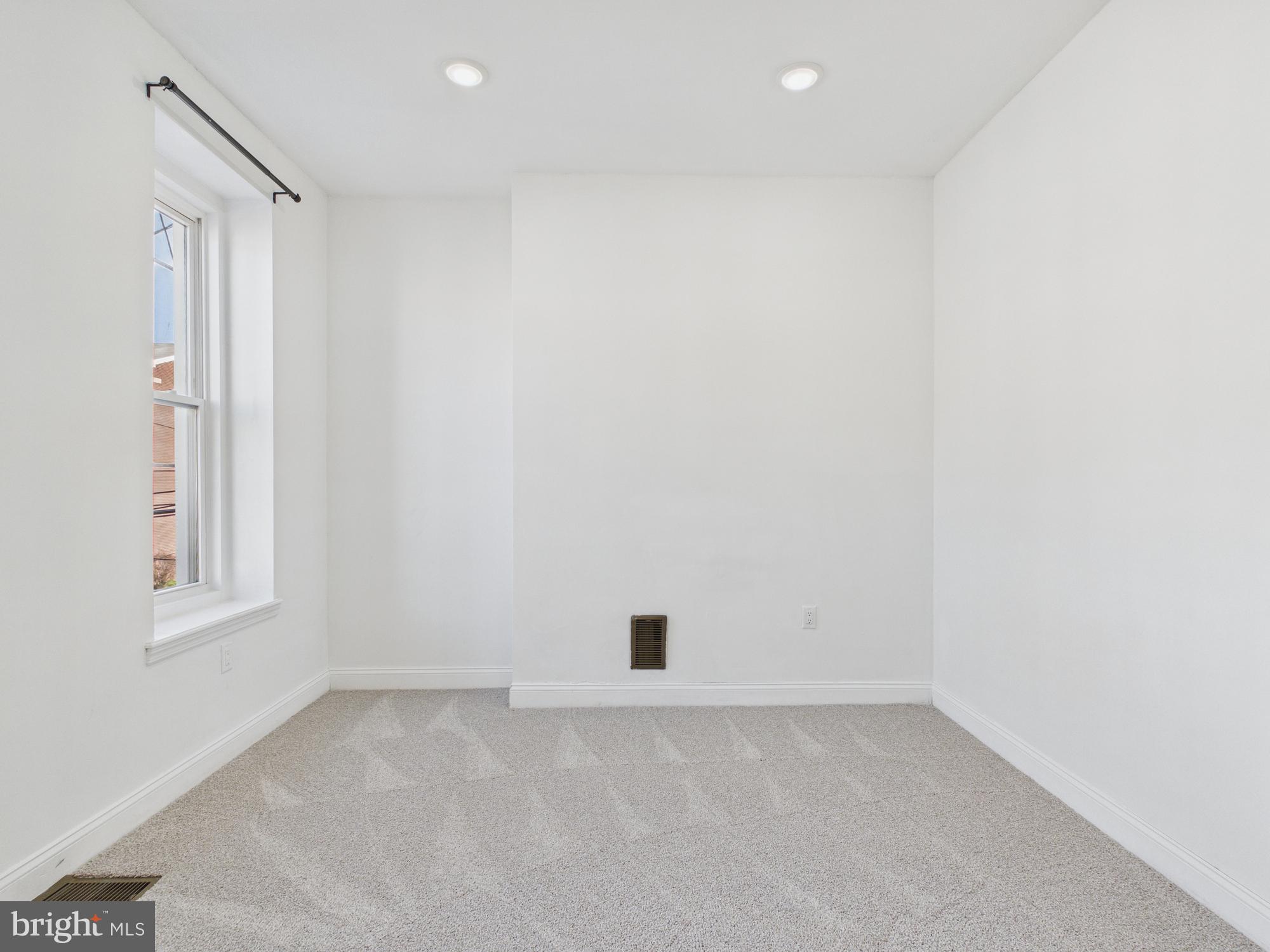 MANTUA - Residential