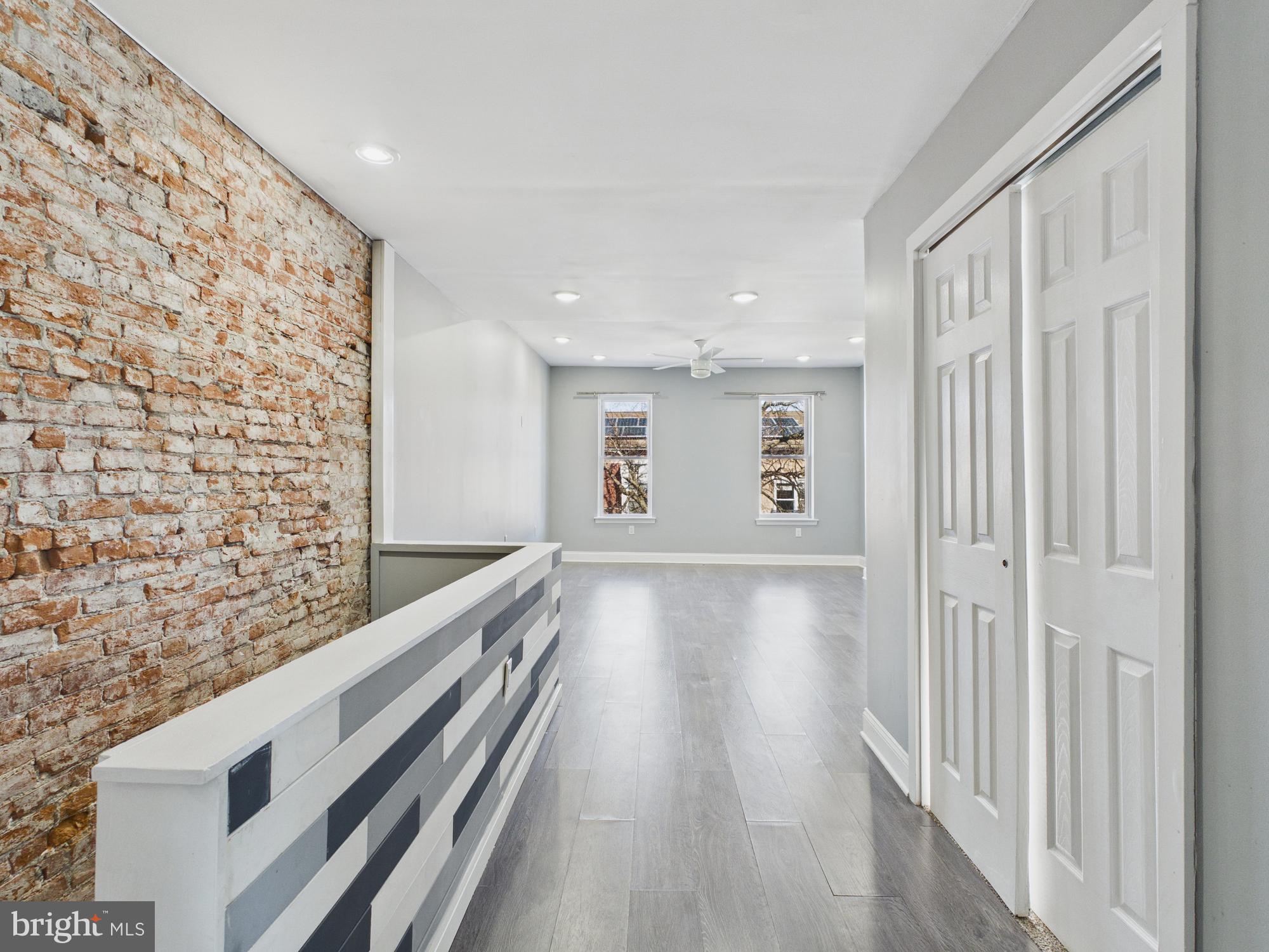 MANTUA - Residential