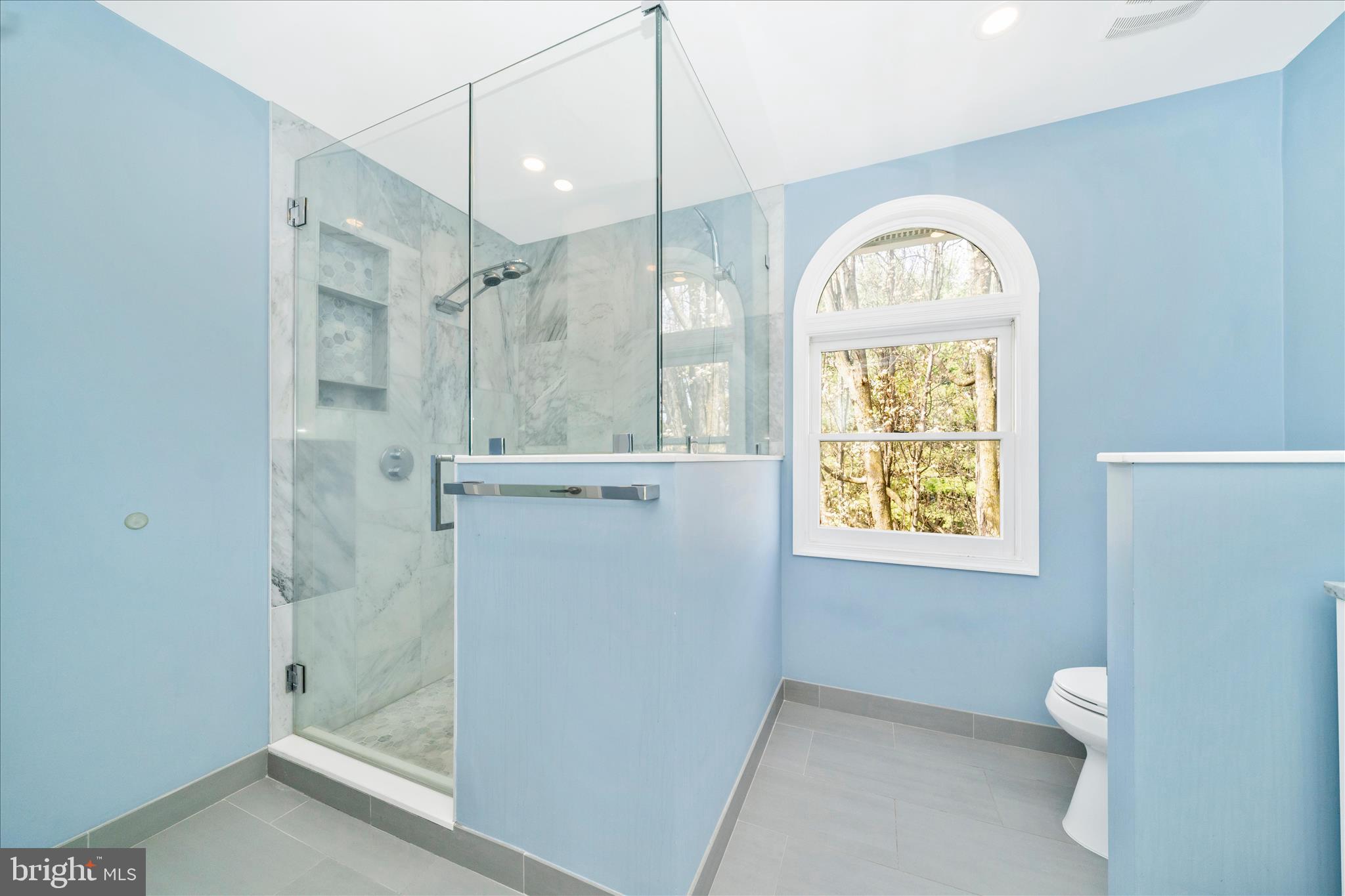 SENECA CHASE - Residential