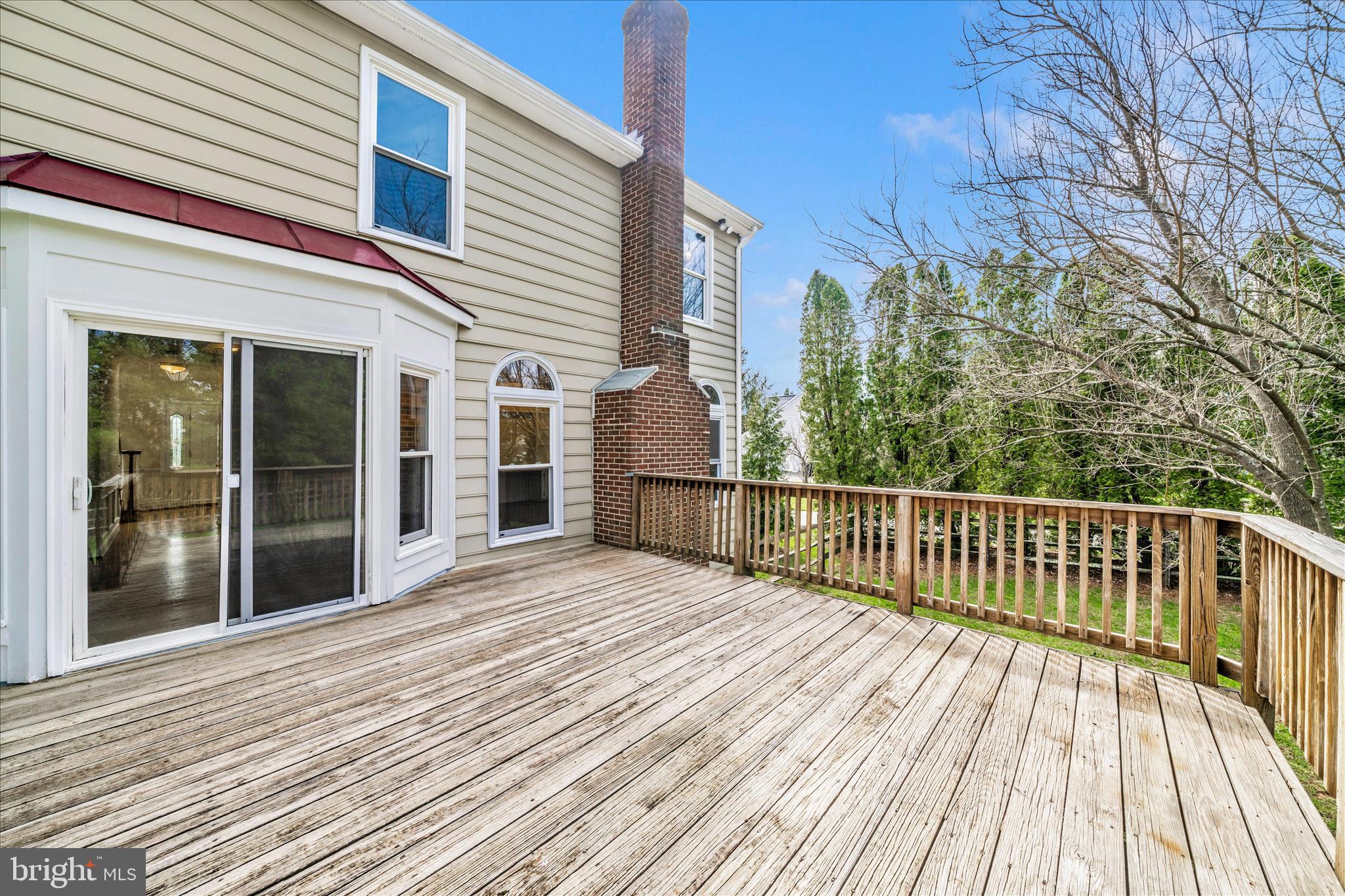 SENECA CHASE - Residential