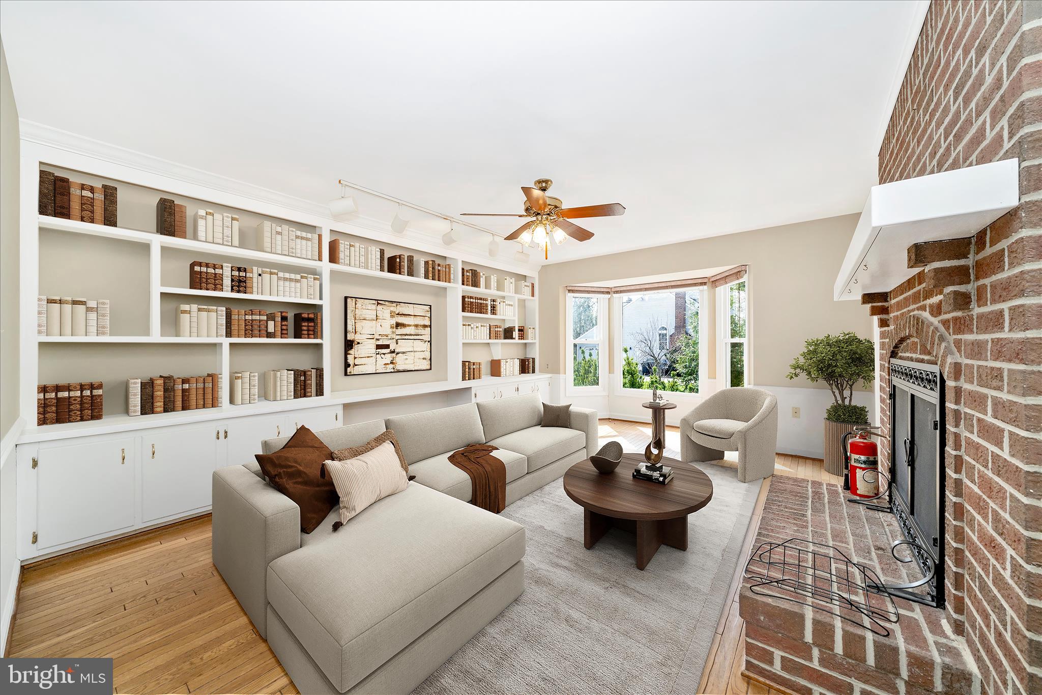 SENECA CHASE - Residential