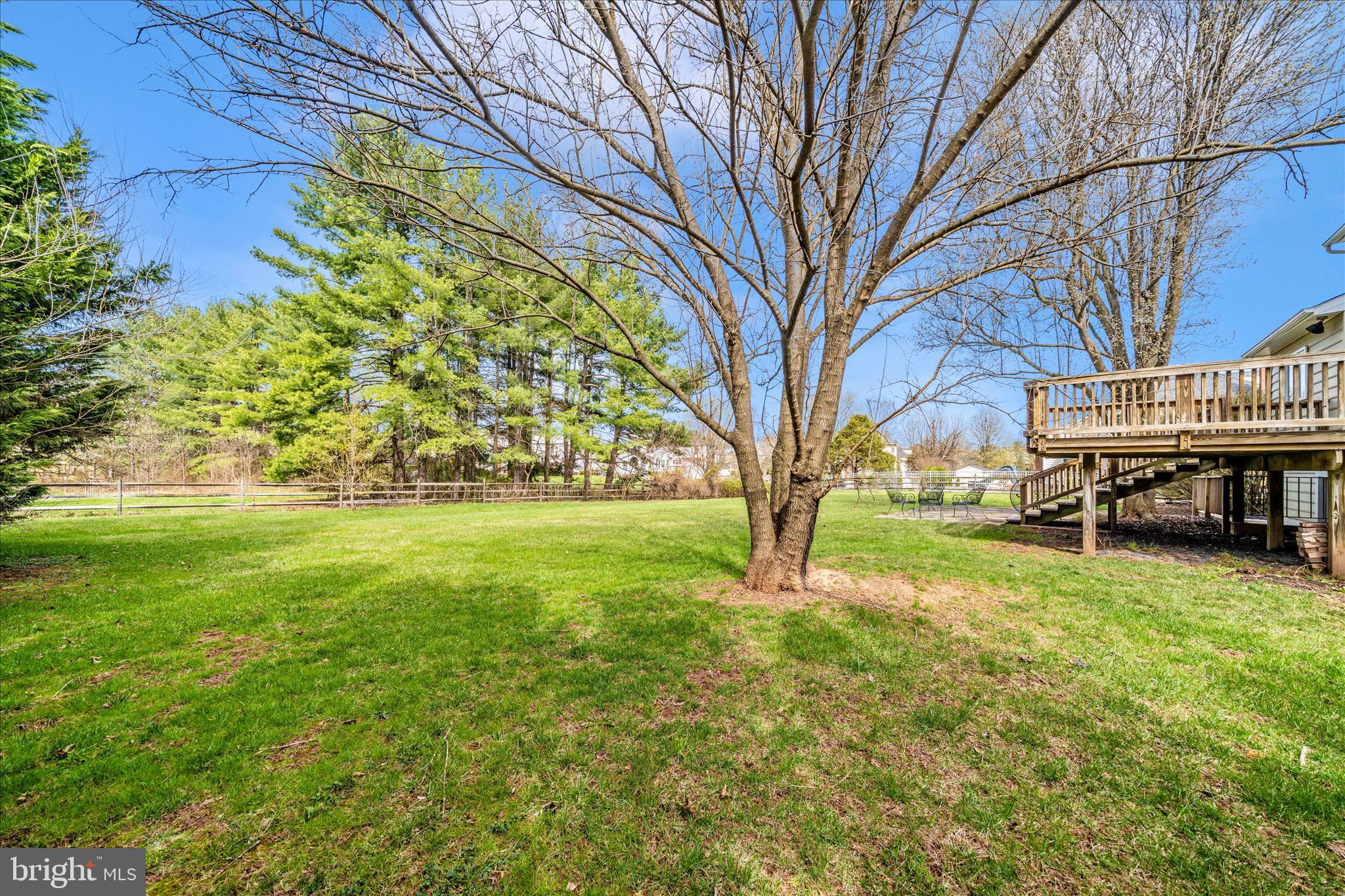 SENECA CHASE - Residential