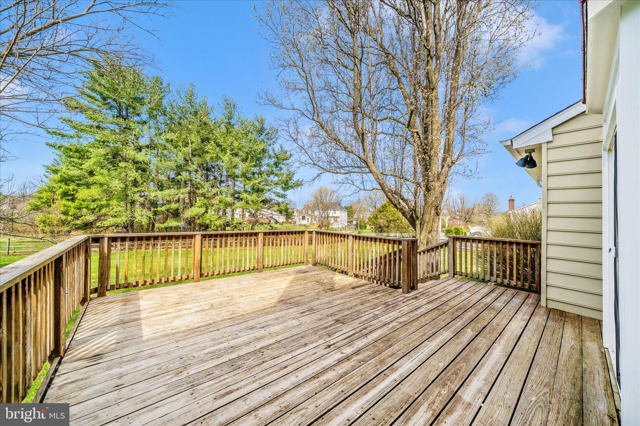 SENECA CHASE - Residential