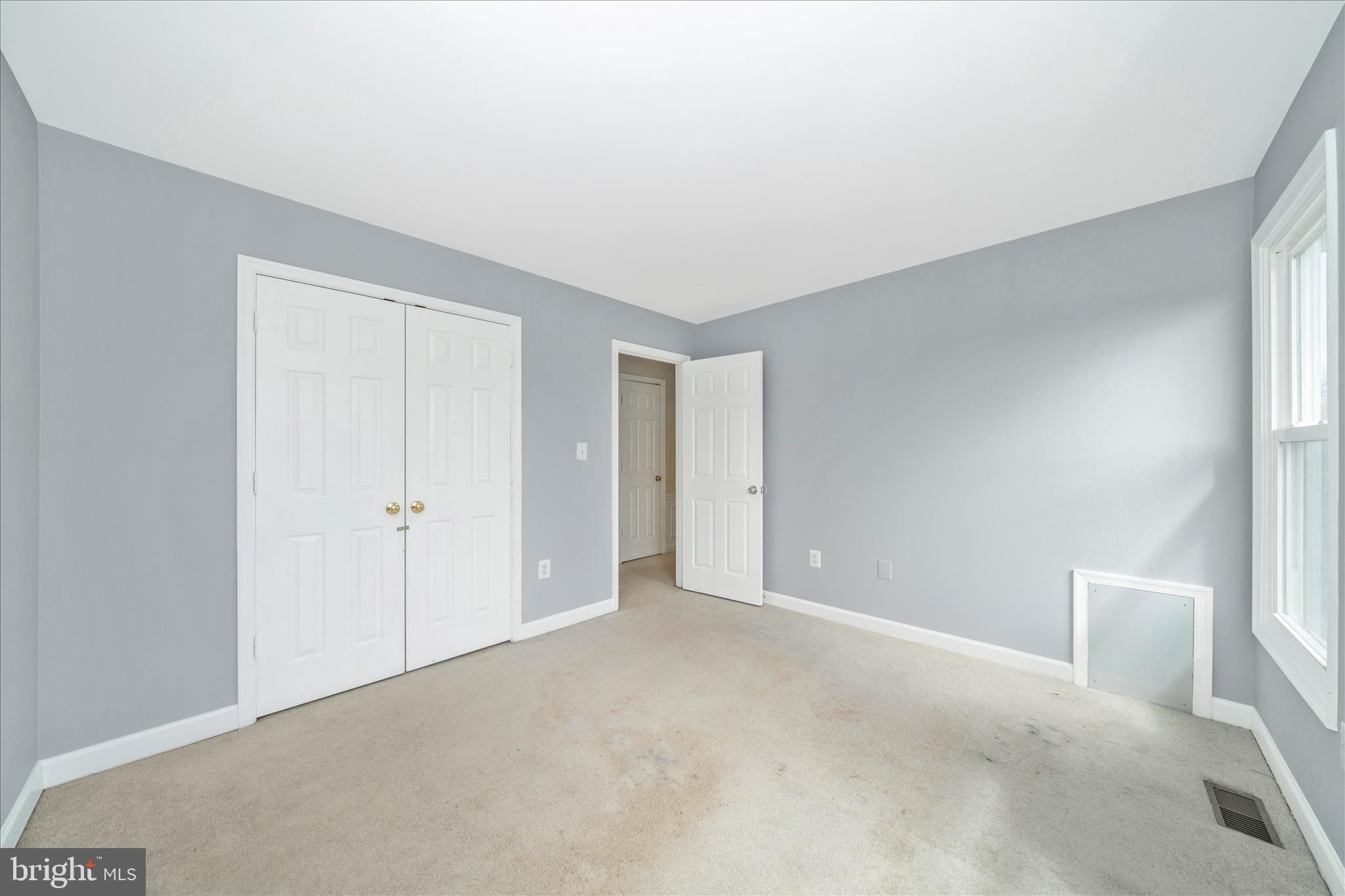 SENECA CHASE - Residential